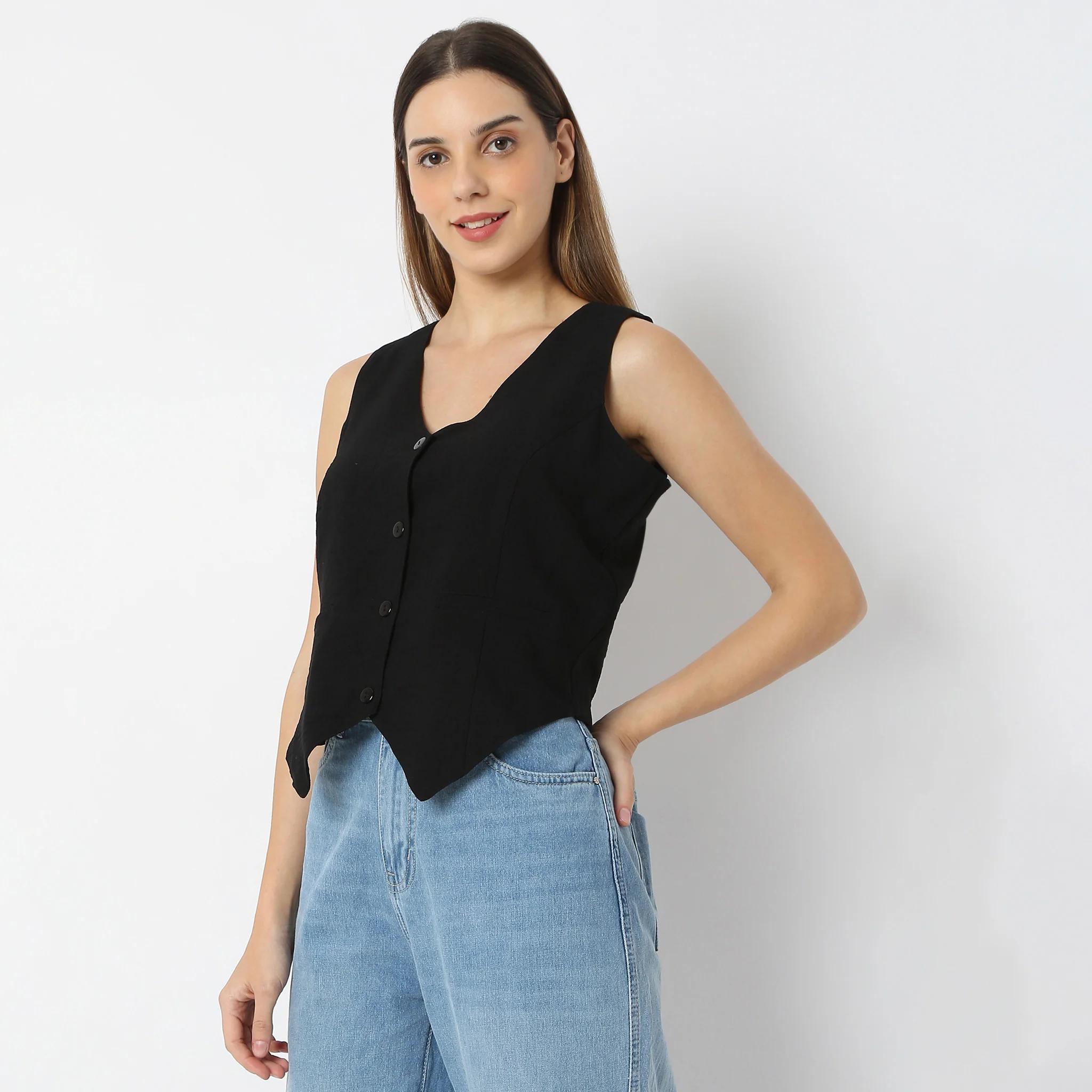 Solid V-Neck Sleeveless Top - Image 5