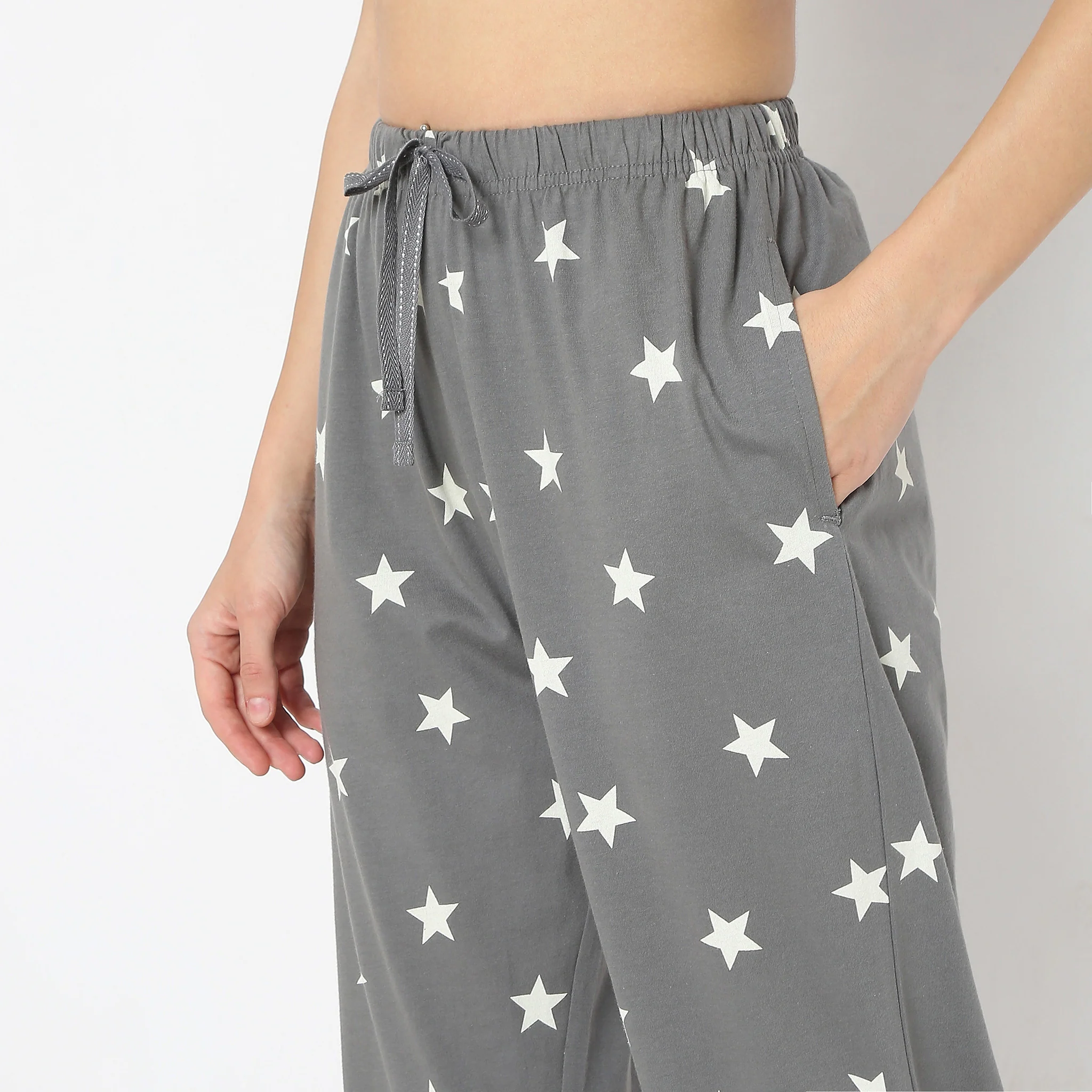 Stars & Moon Printed Mid Rise Lounge Pyjamas - Image 4