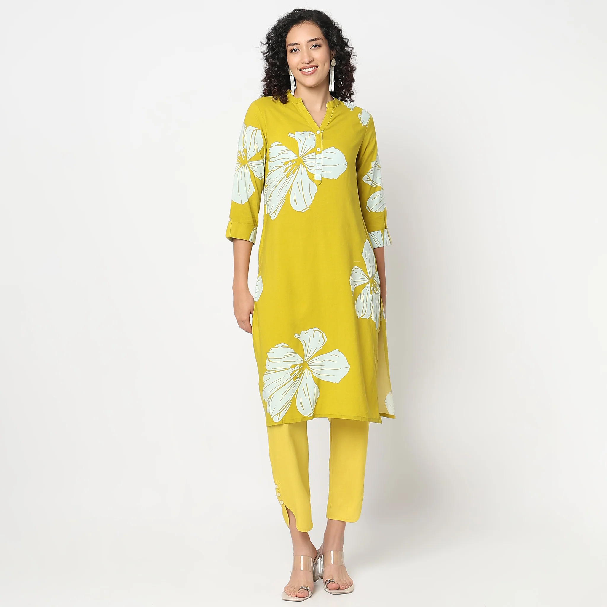 Straight Fit Band Collar Printed Half Placket Kurta - Image 2