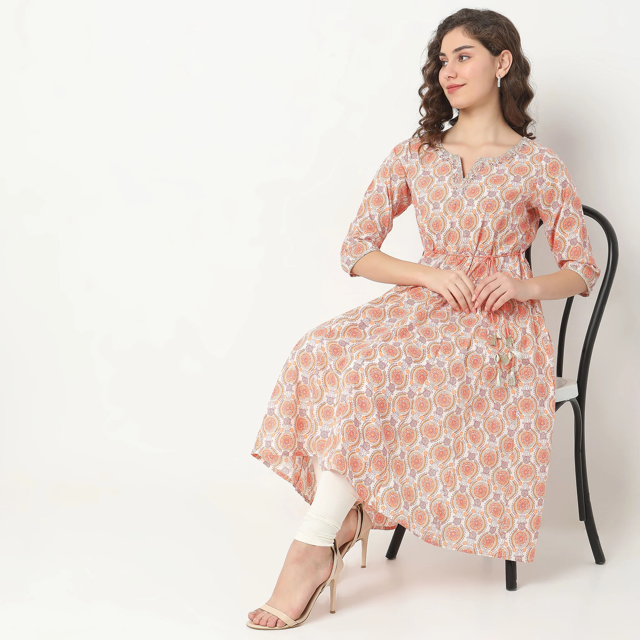 Straight Fit Embellished Kurta