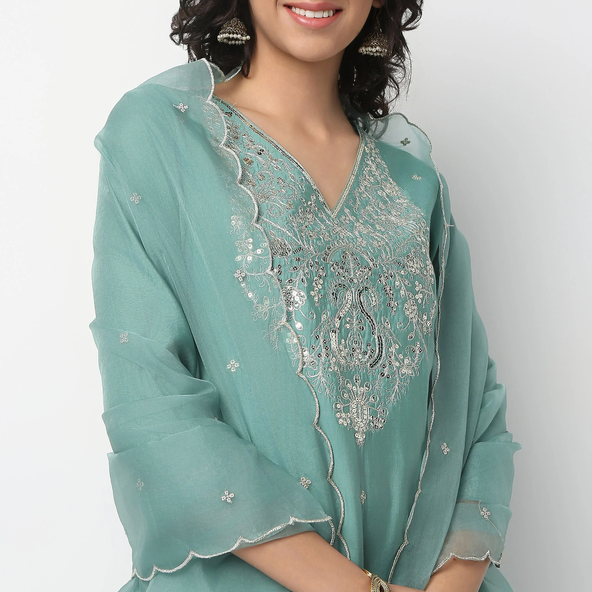 V-Neck Straight Fit Embellished Kurta And Pant With Dupatta Set - Image 4