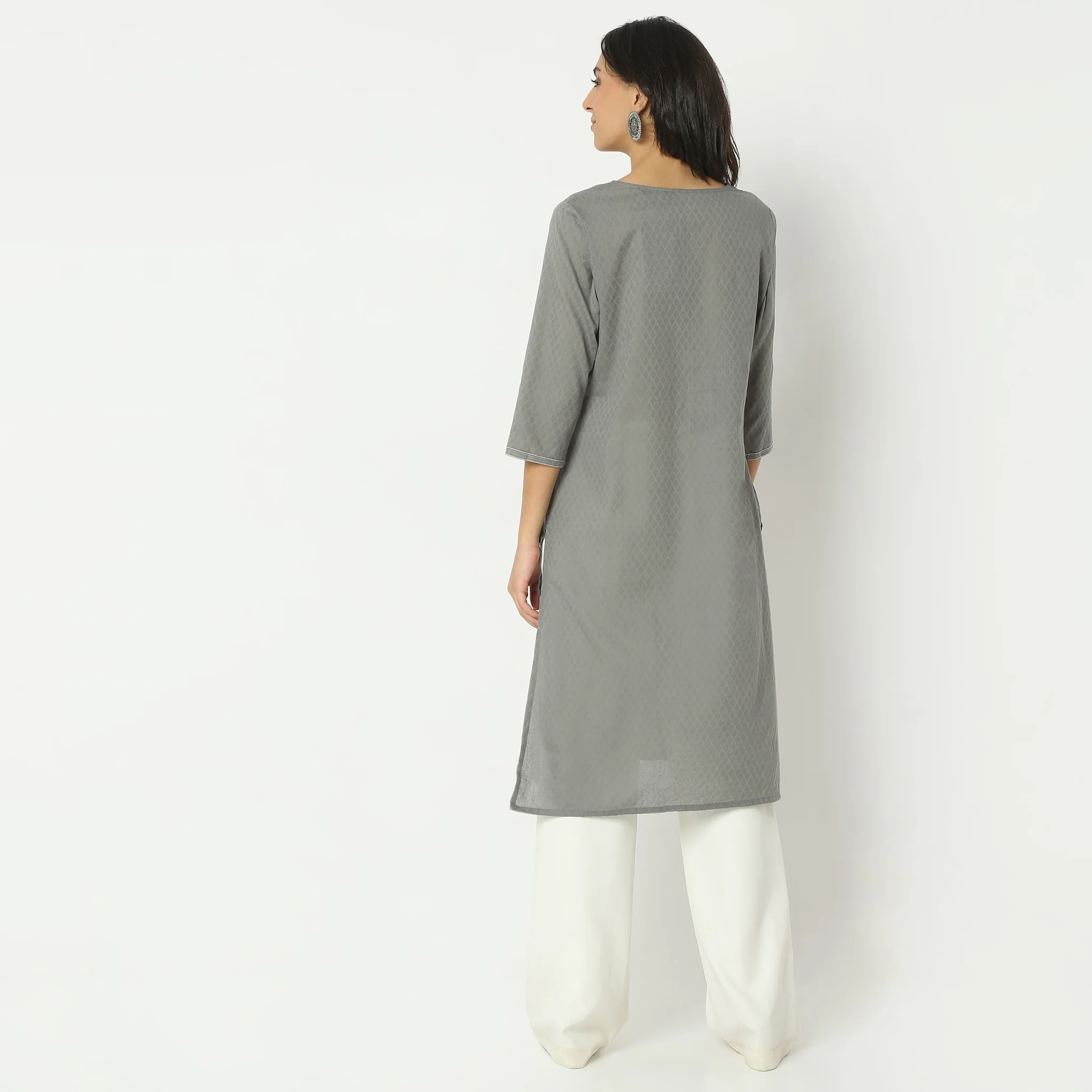 Straight Fit Embroiderd Calf Length Round Neck Kurta - Image 3