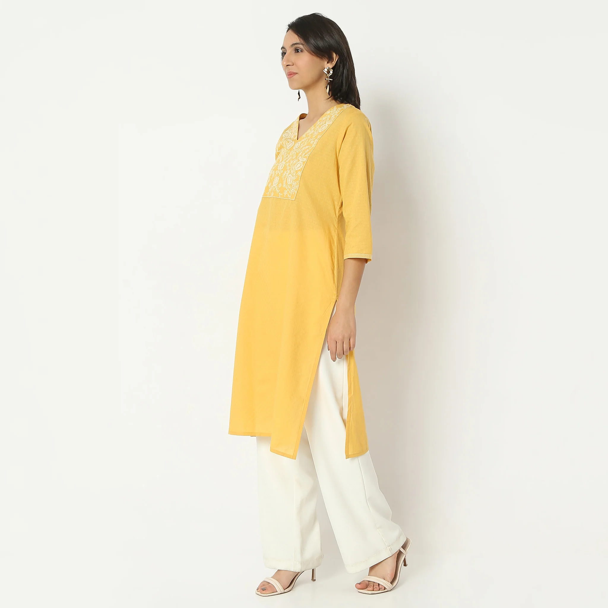 Straight Fit Embroiderd Calf Length V-Neck Kurta - Image 5