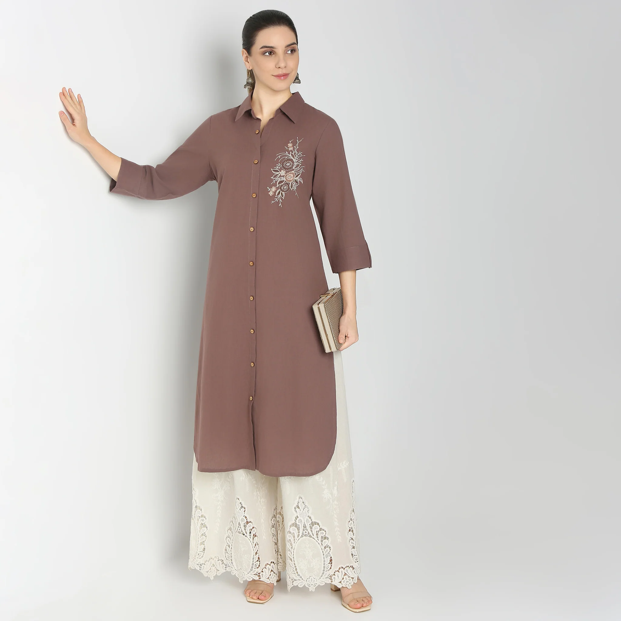 Straight Fit Embroidered Below Knee Shirt Collar Kurta