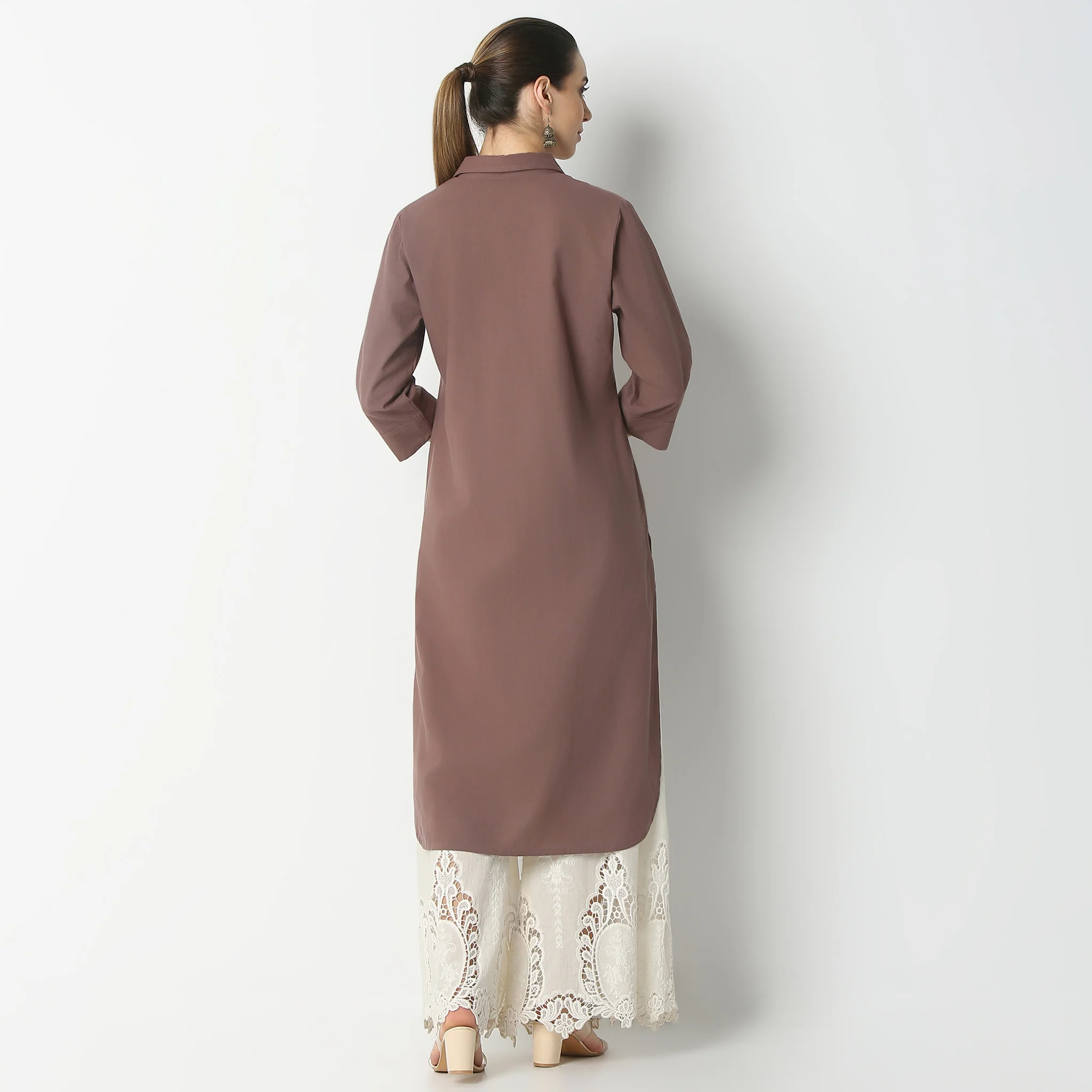 Straight Fit Embroidered Below Knee Shirt Collar Kurta - Image 3