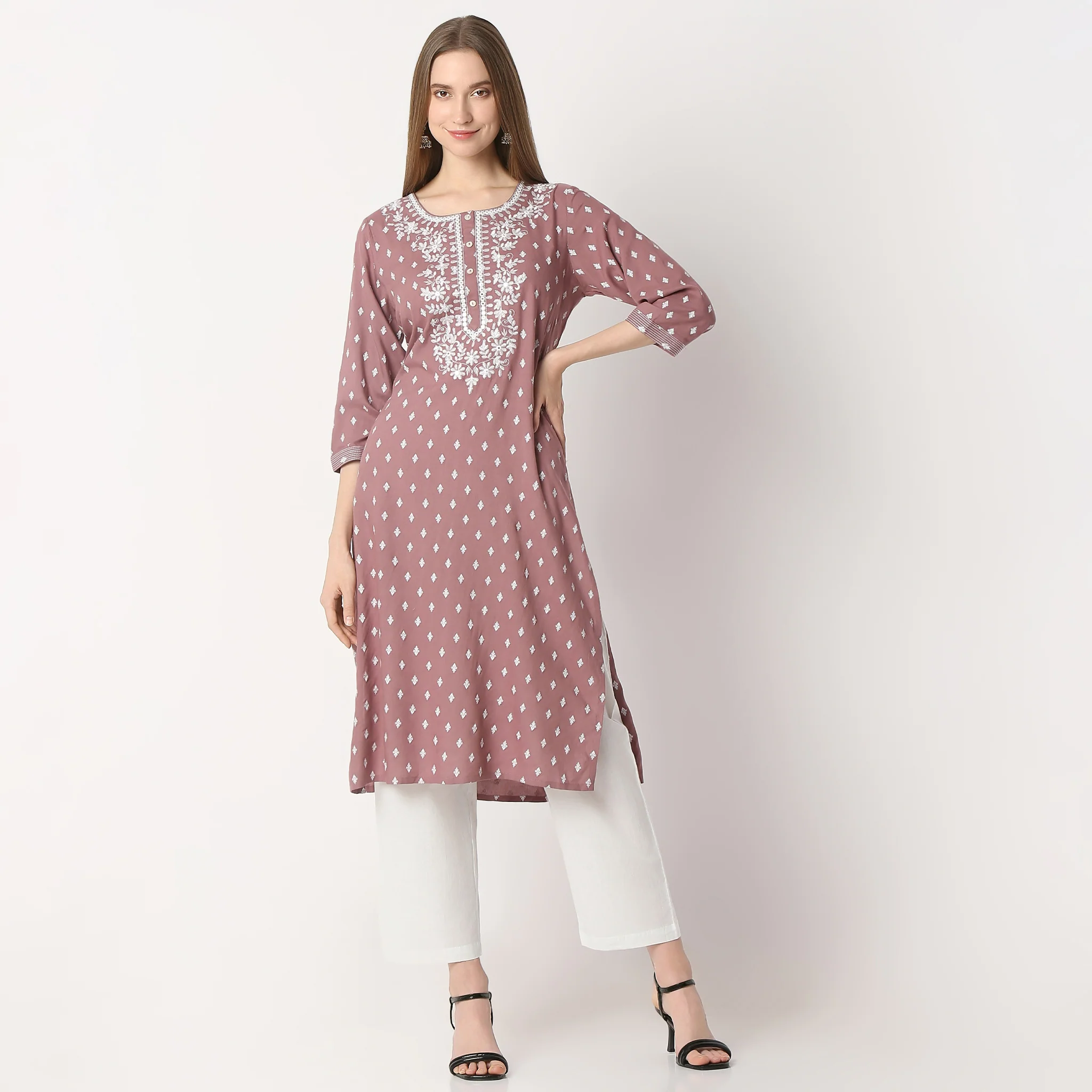 Straight Fit Embroidered Below Knee Kurta - Image 2