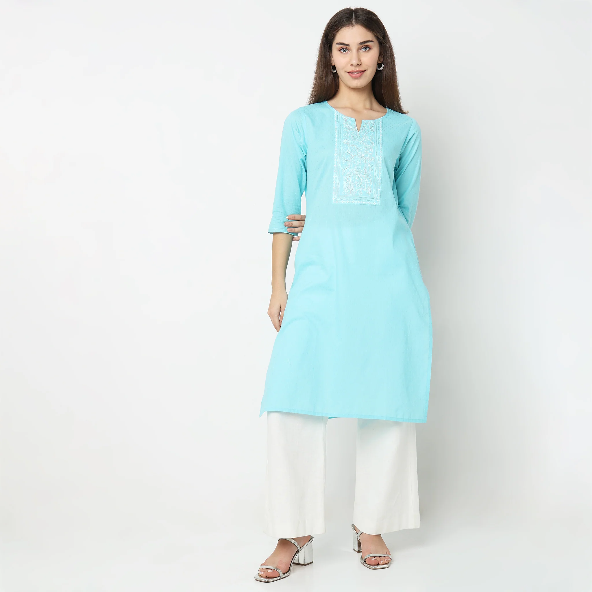 Straight Fit Embroidered Kurta - Image 2