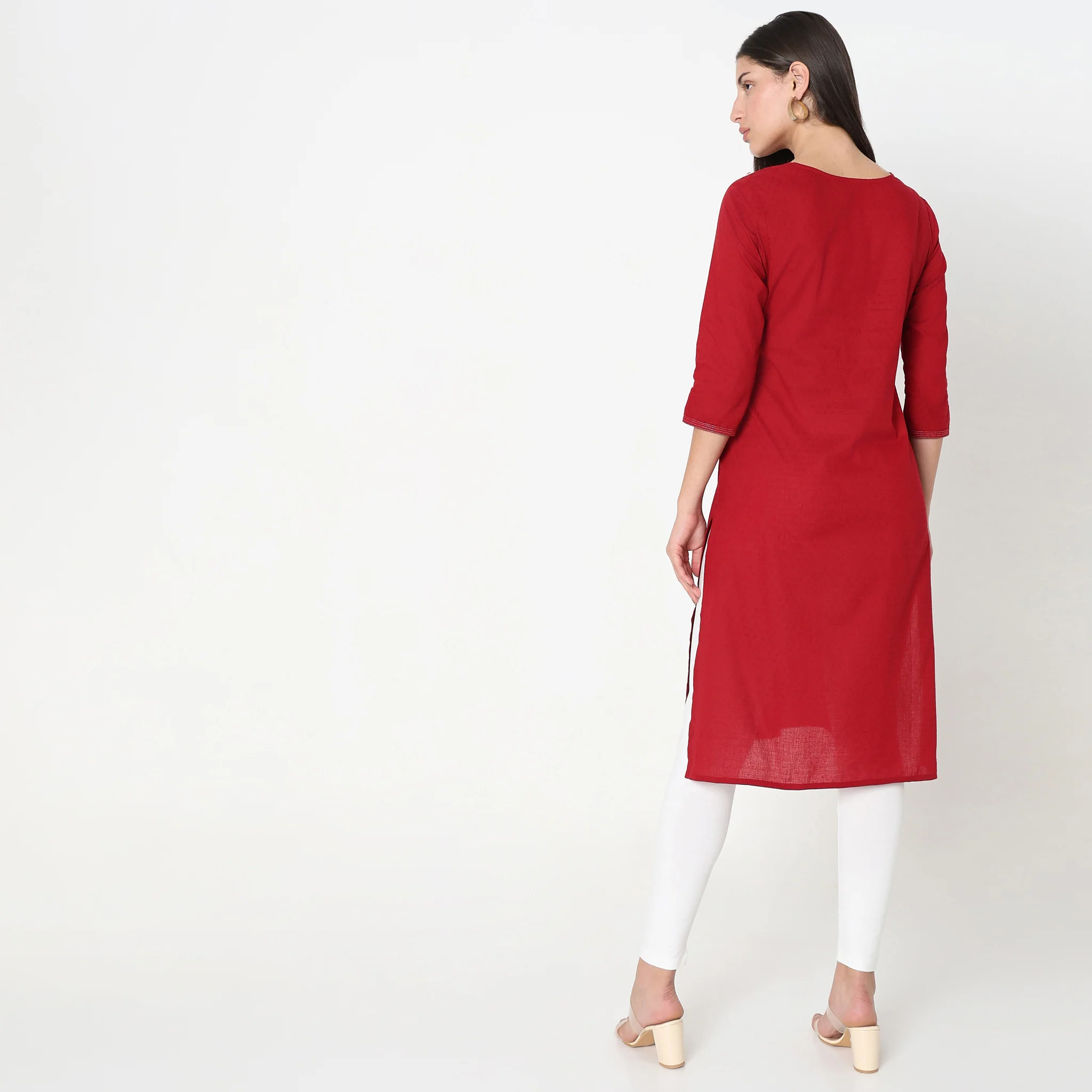 Straight Fit Embroidered Kurta - Image 5
