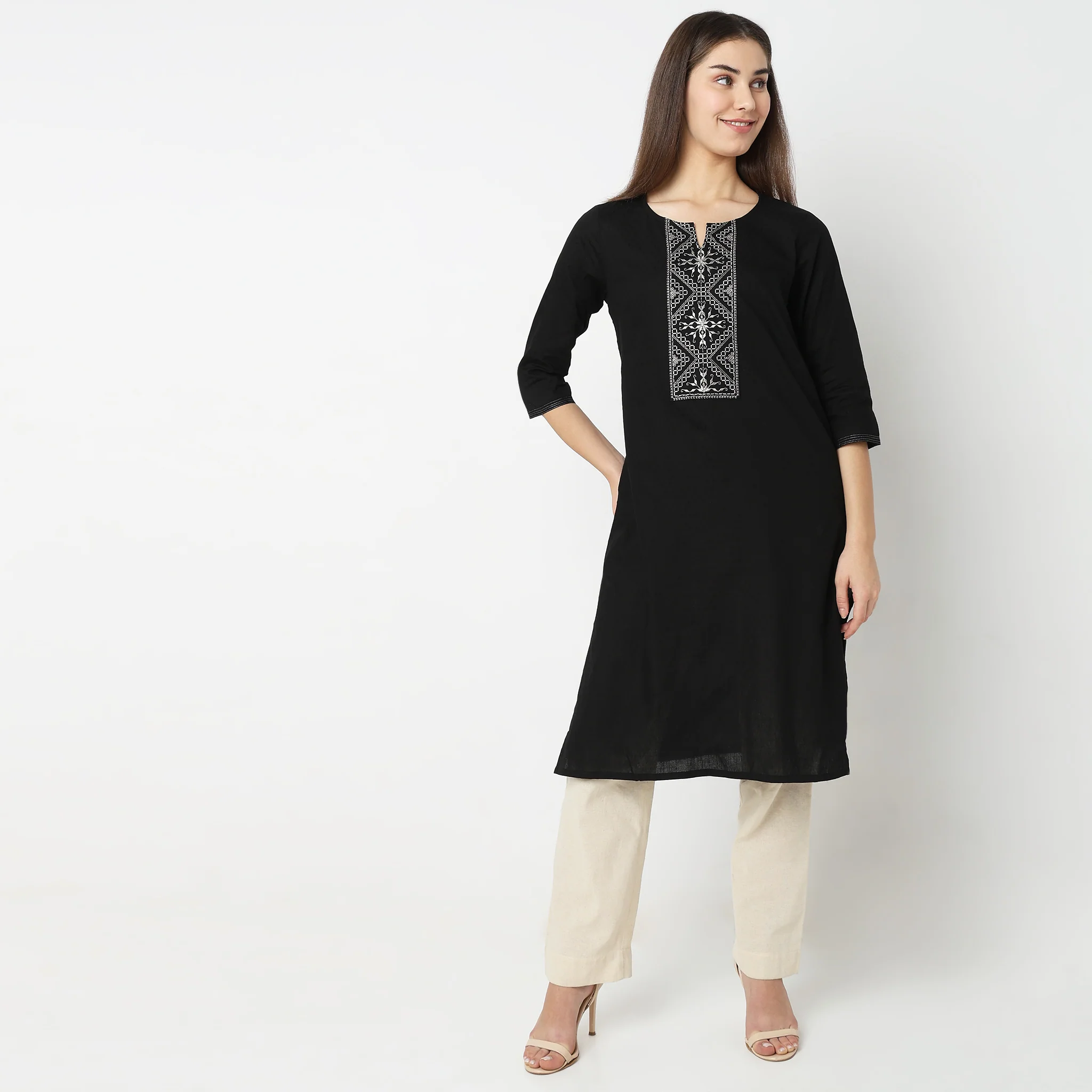 Straight Fit Embroidered Kurta - Image 2