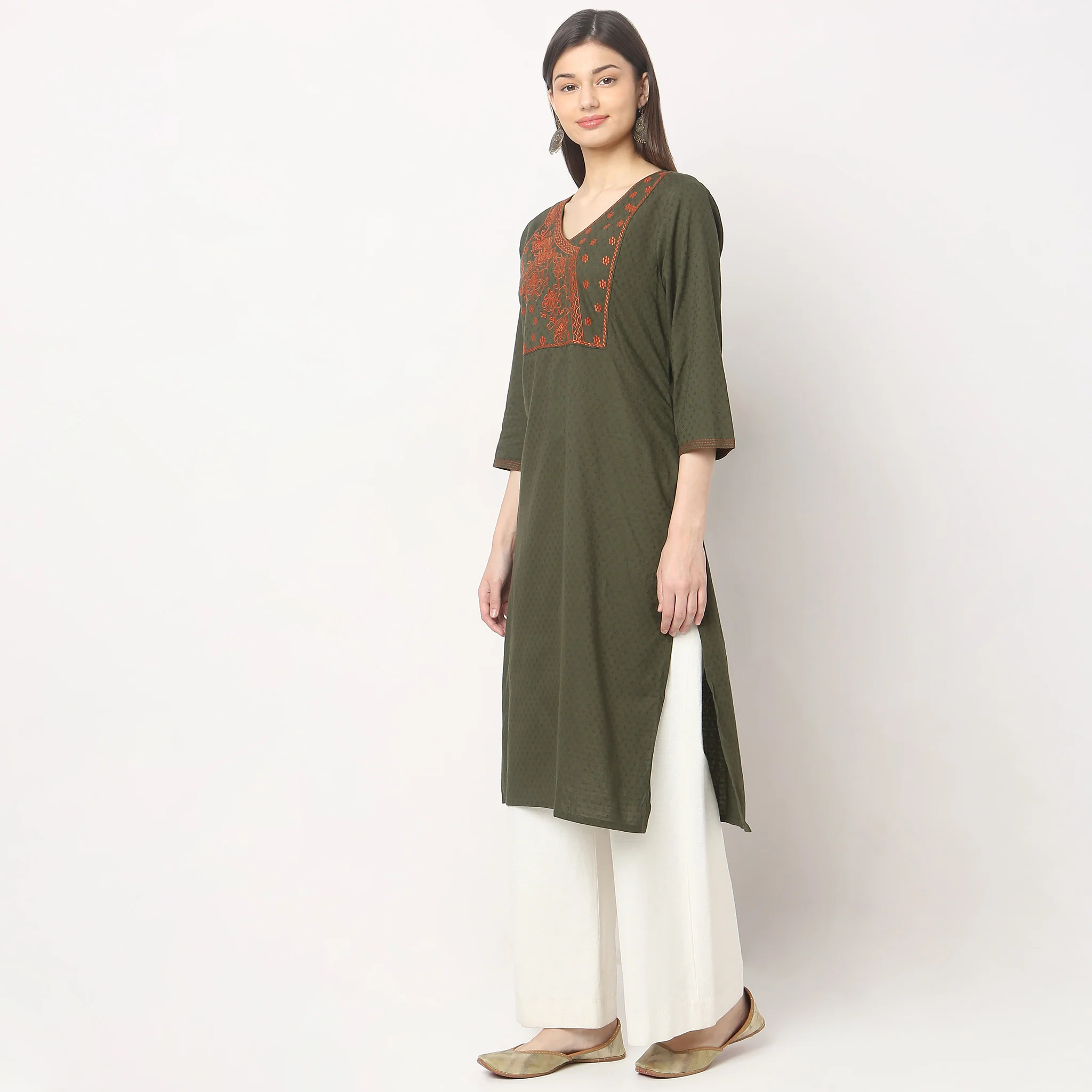 Straight Fit Embroidered Kurta - Image 10