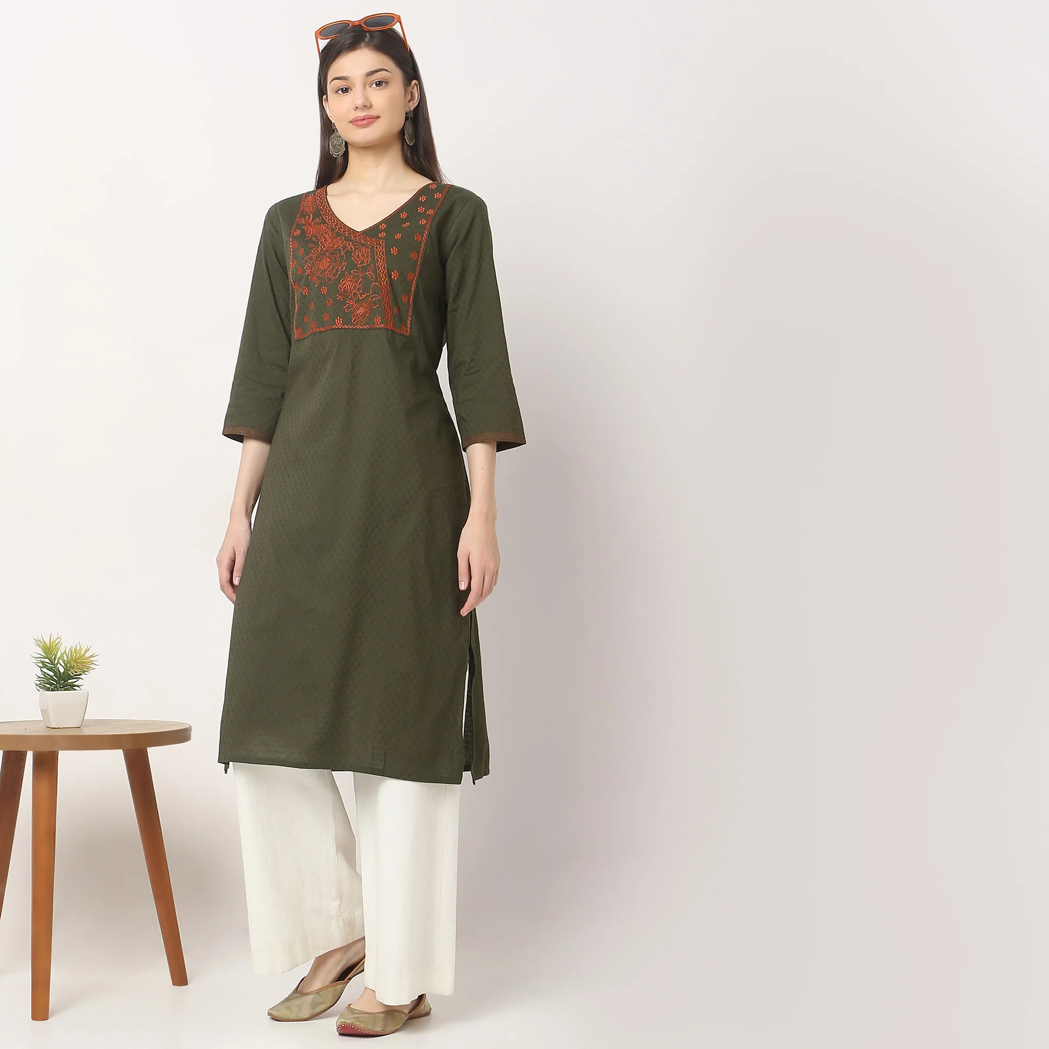 Straight Fit Embroidered Kurta - Image 6