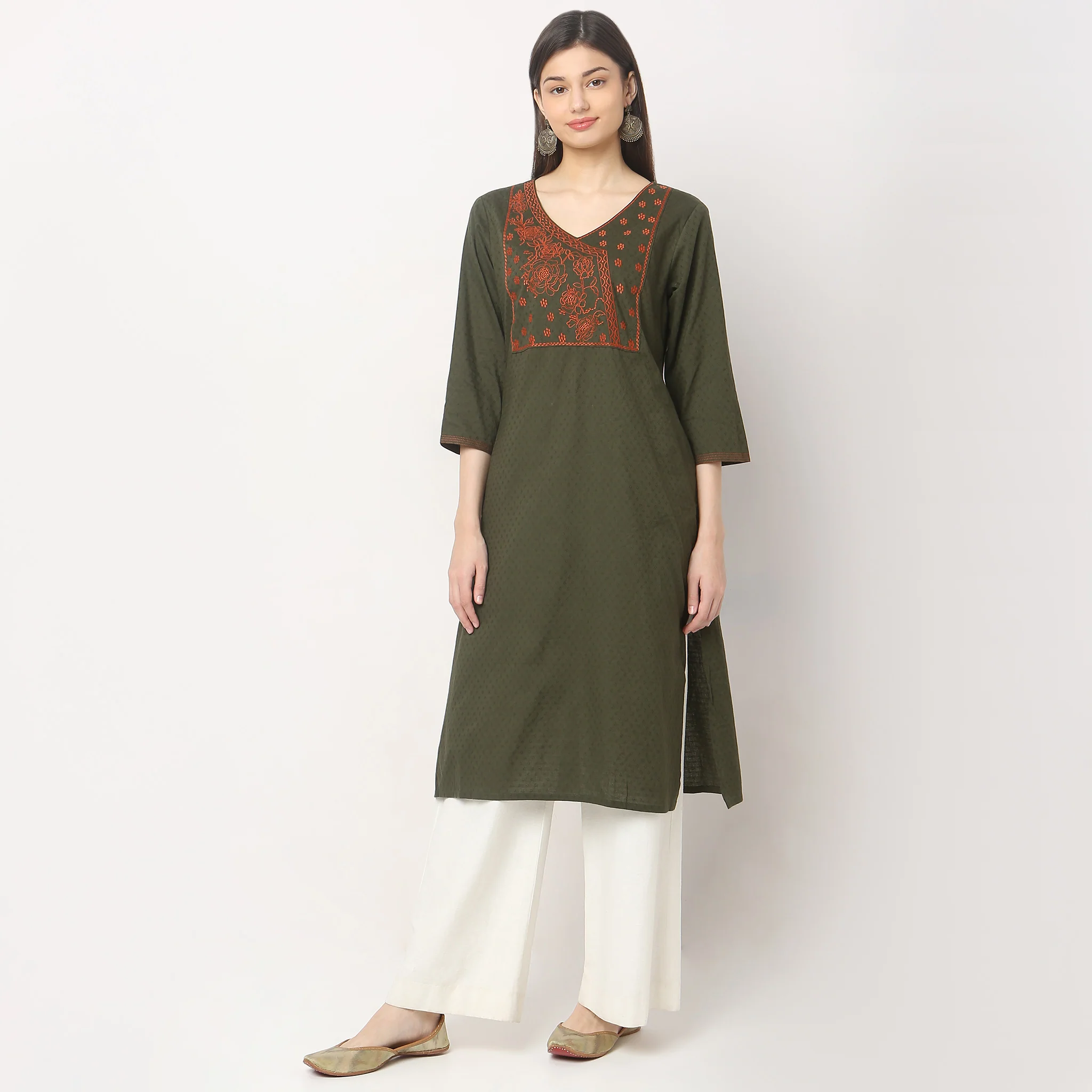 Straight Fit Embroidered Kurta - Image 7