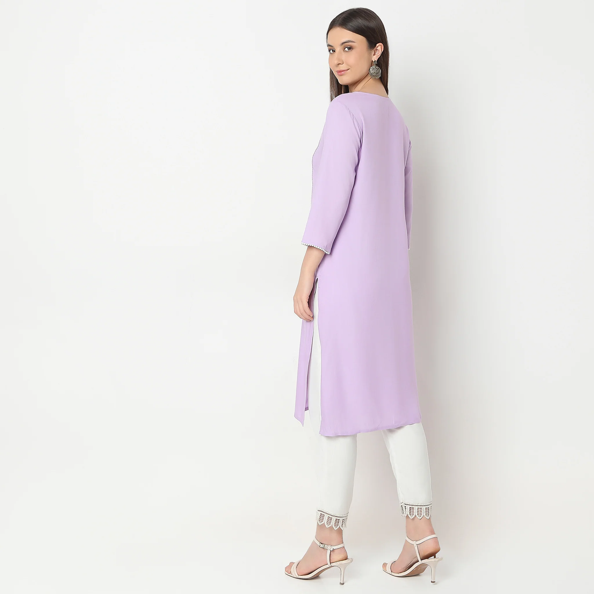 Straight Fit Embroidered Kurta - Image 5