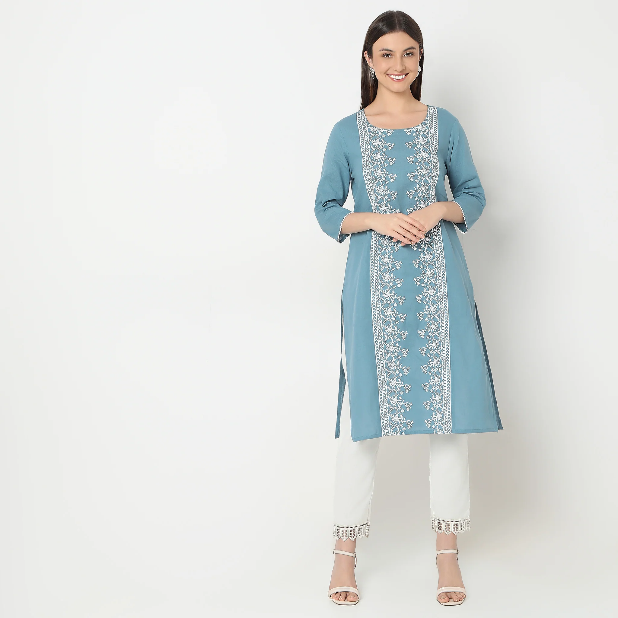 Straight Fit Embroidered U-Neck Kurta - Image 2