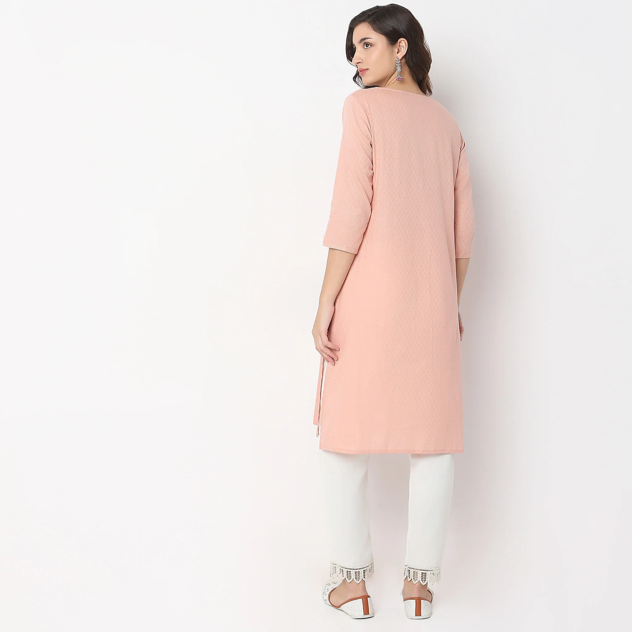 Straight Fit Embroidered Kurta - Image 3