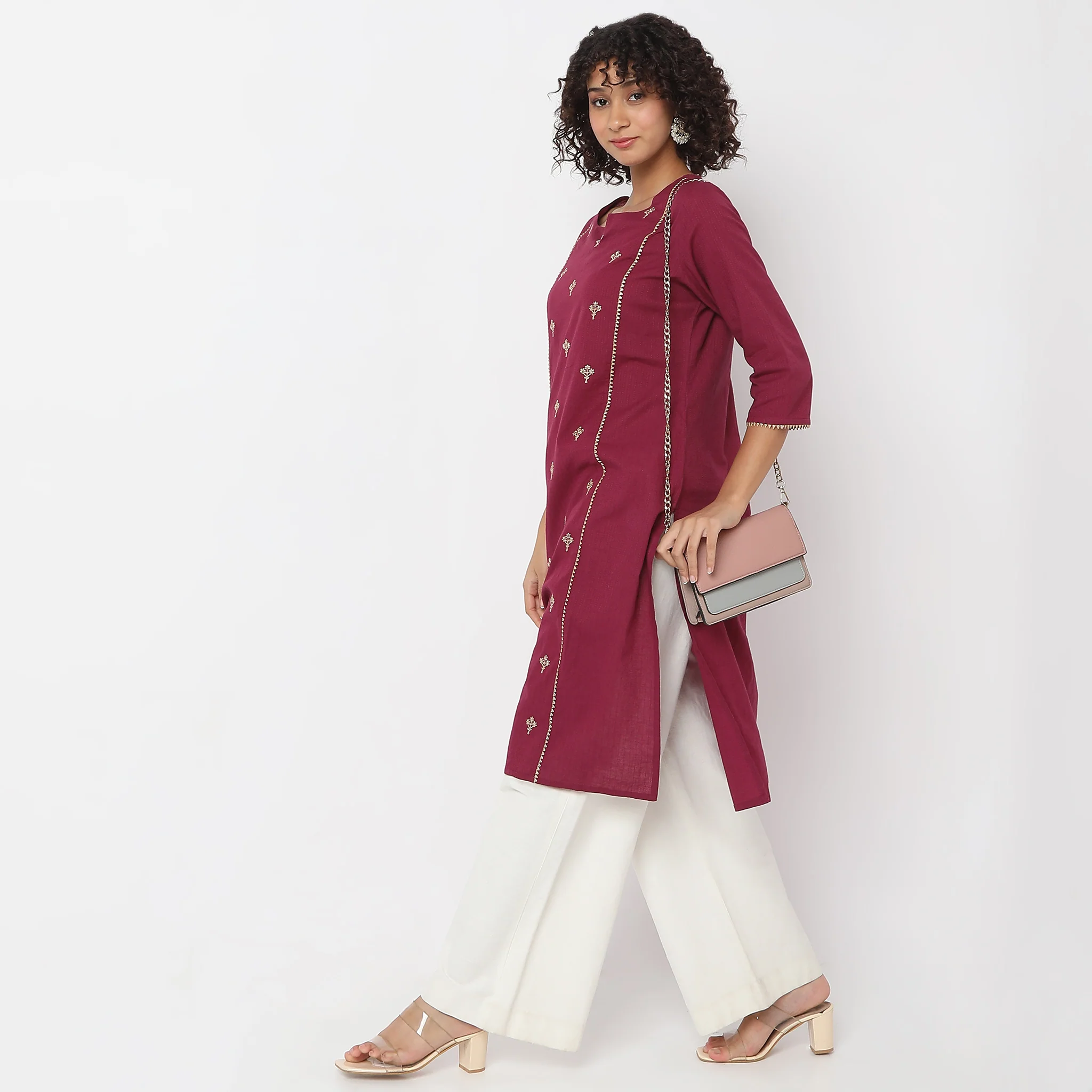 Straight Fit Embroidered Kurta - Image 6