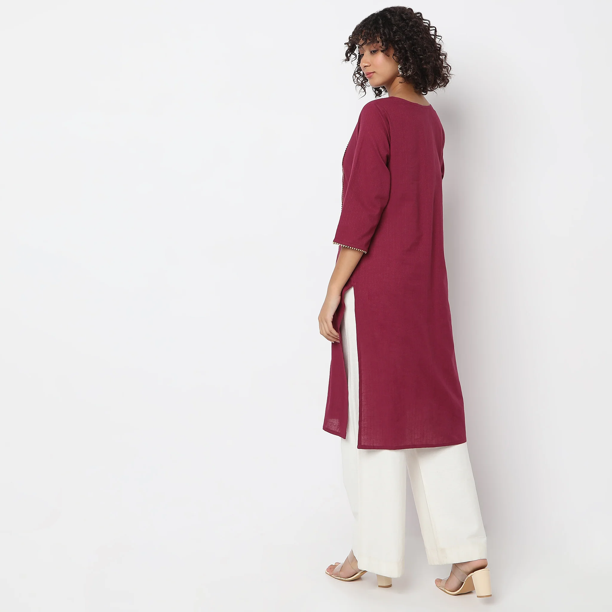 Straight Fit Embroidered Kurta - Image 8