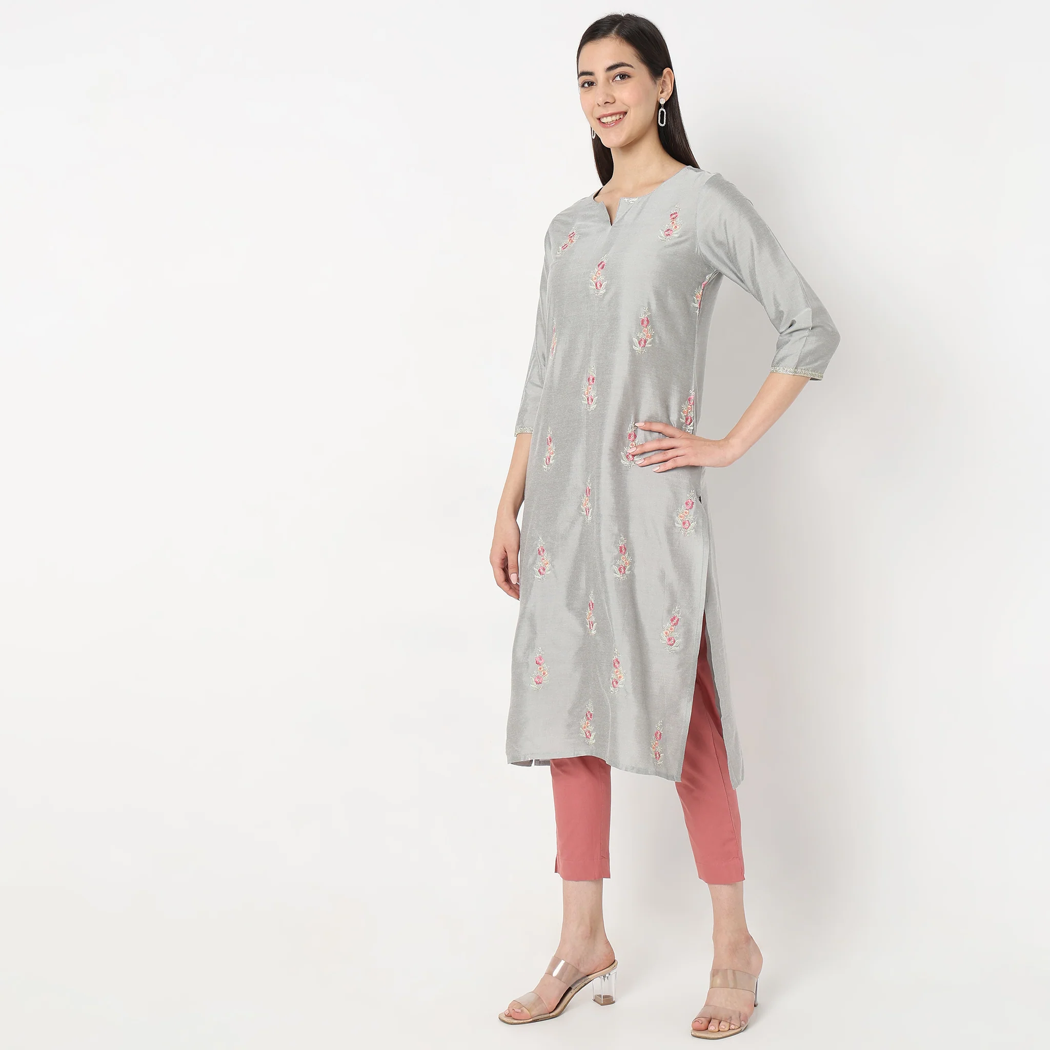 Straight Fit Embroidered Kurta - Image 5