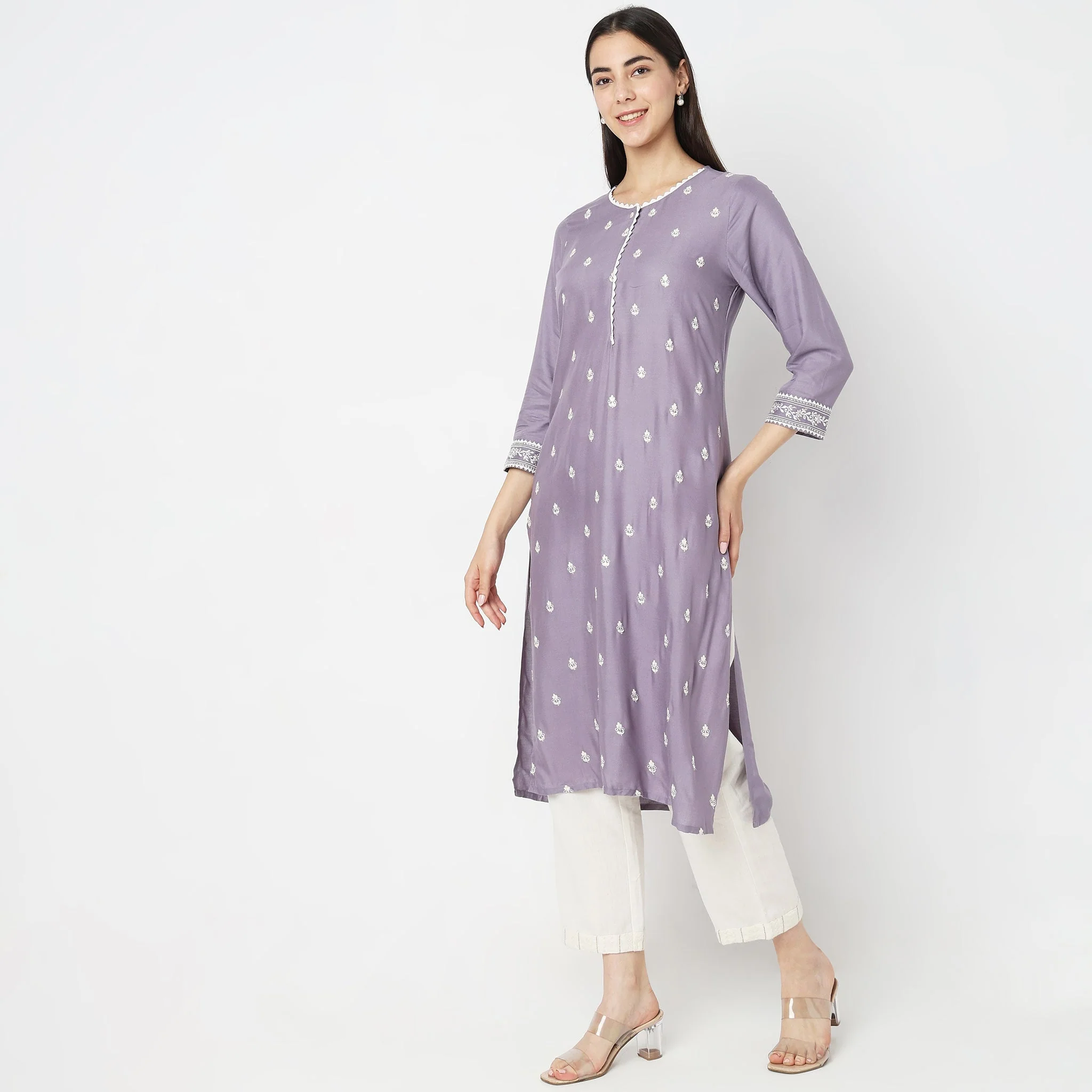 Straight Fit Embroidered Kurta - Image 5