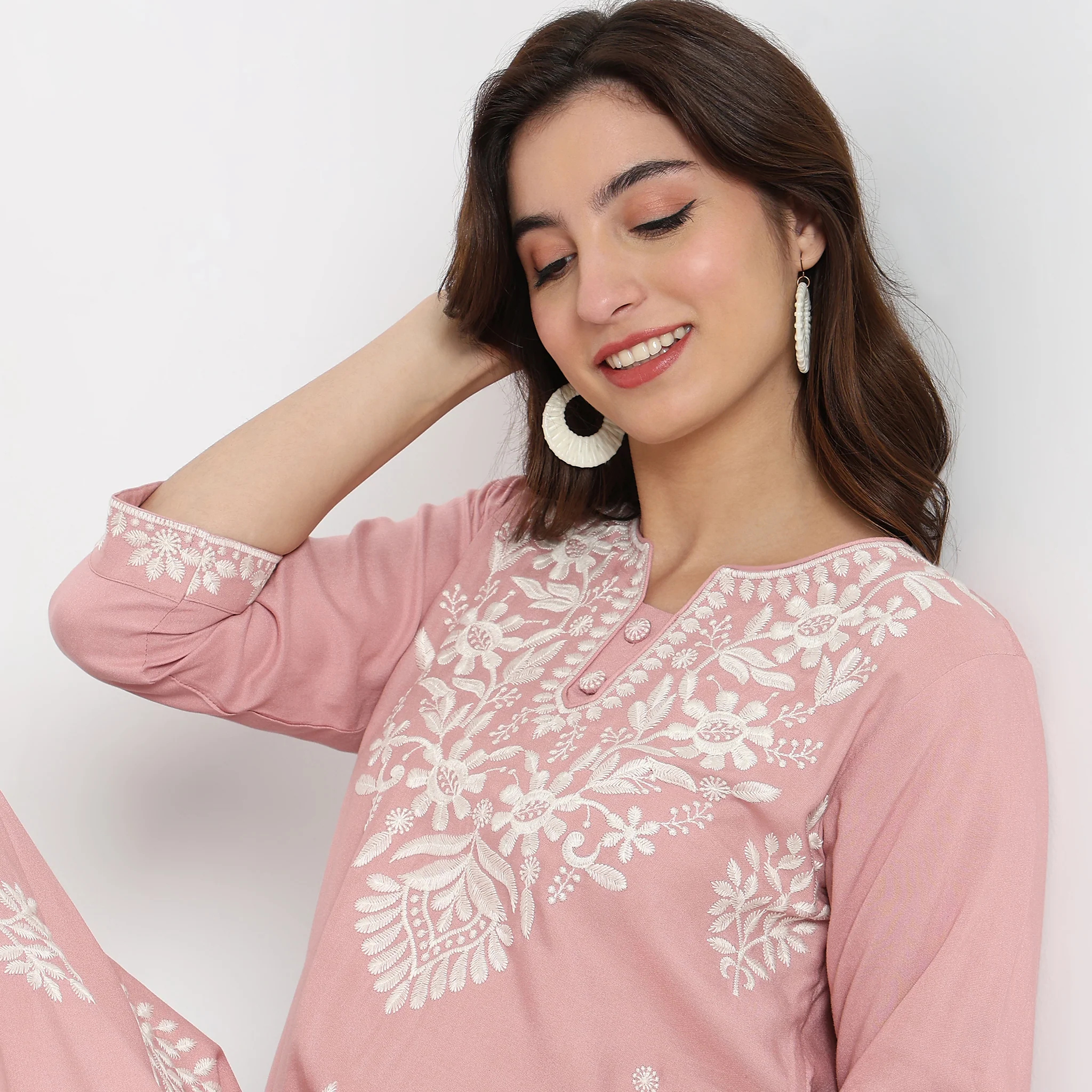 Straight Fit Embroidered Kurta - Image 9