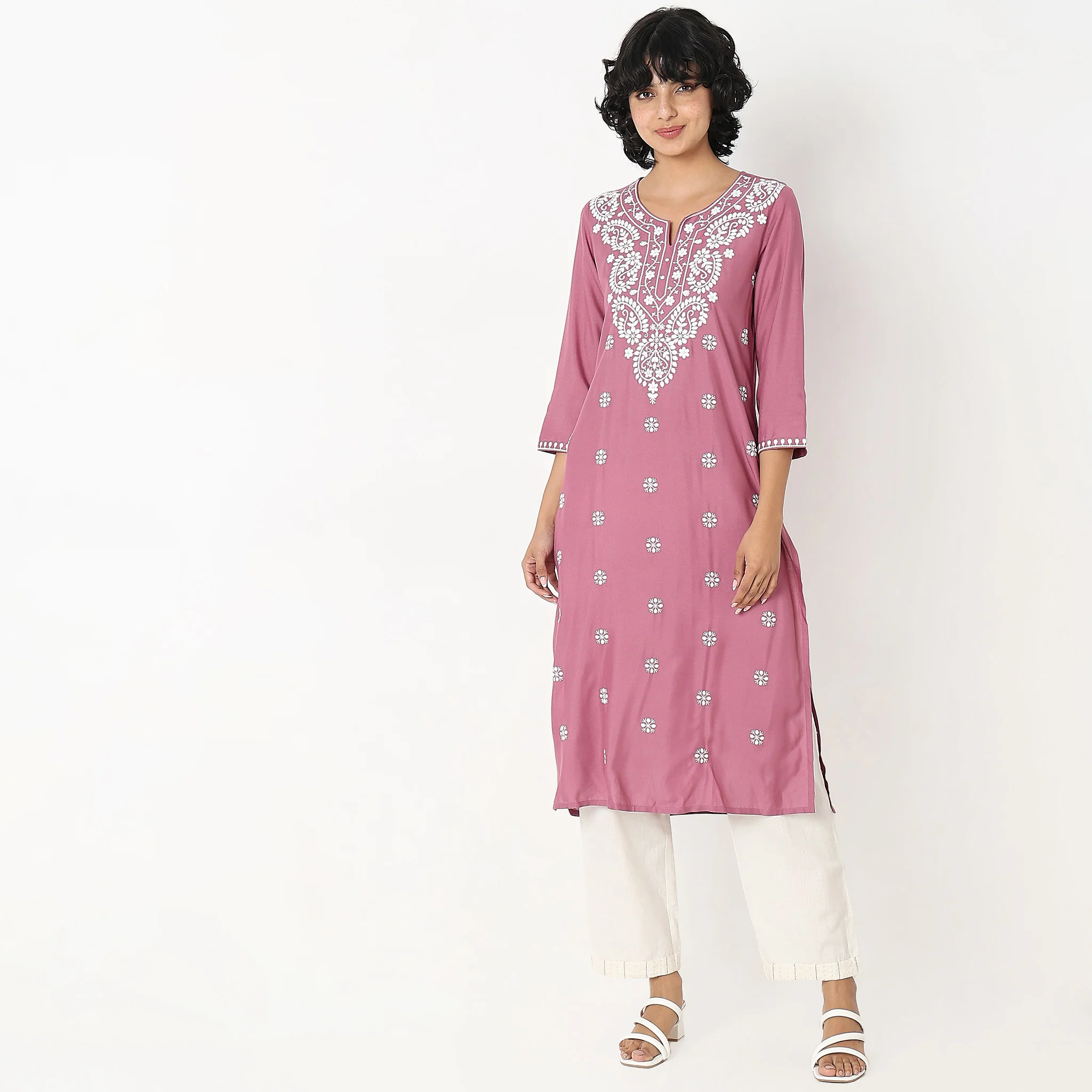 Straight Fit Embroidered Kurta - Image 7
