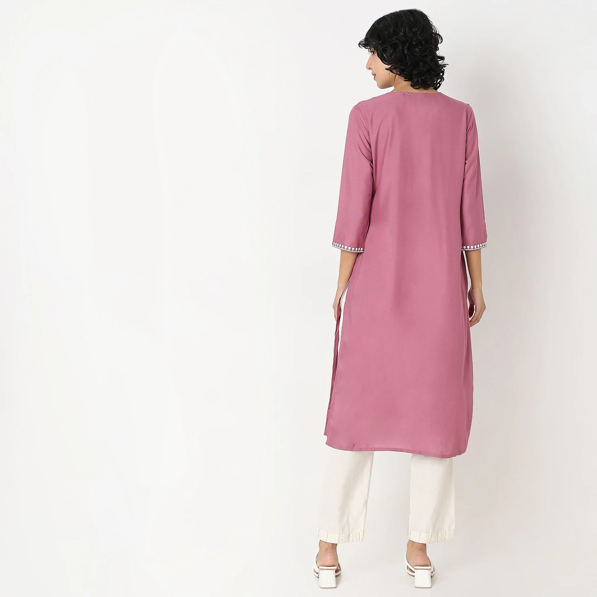 Straight Fit Embroidered Kurta - Image 8