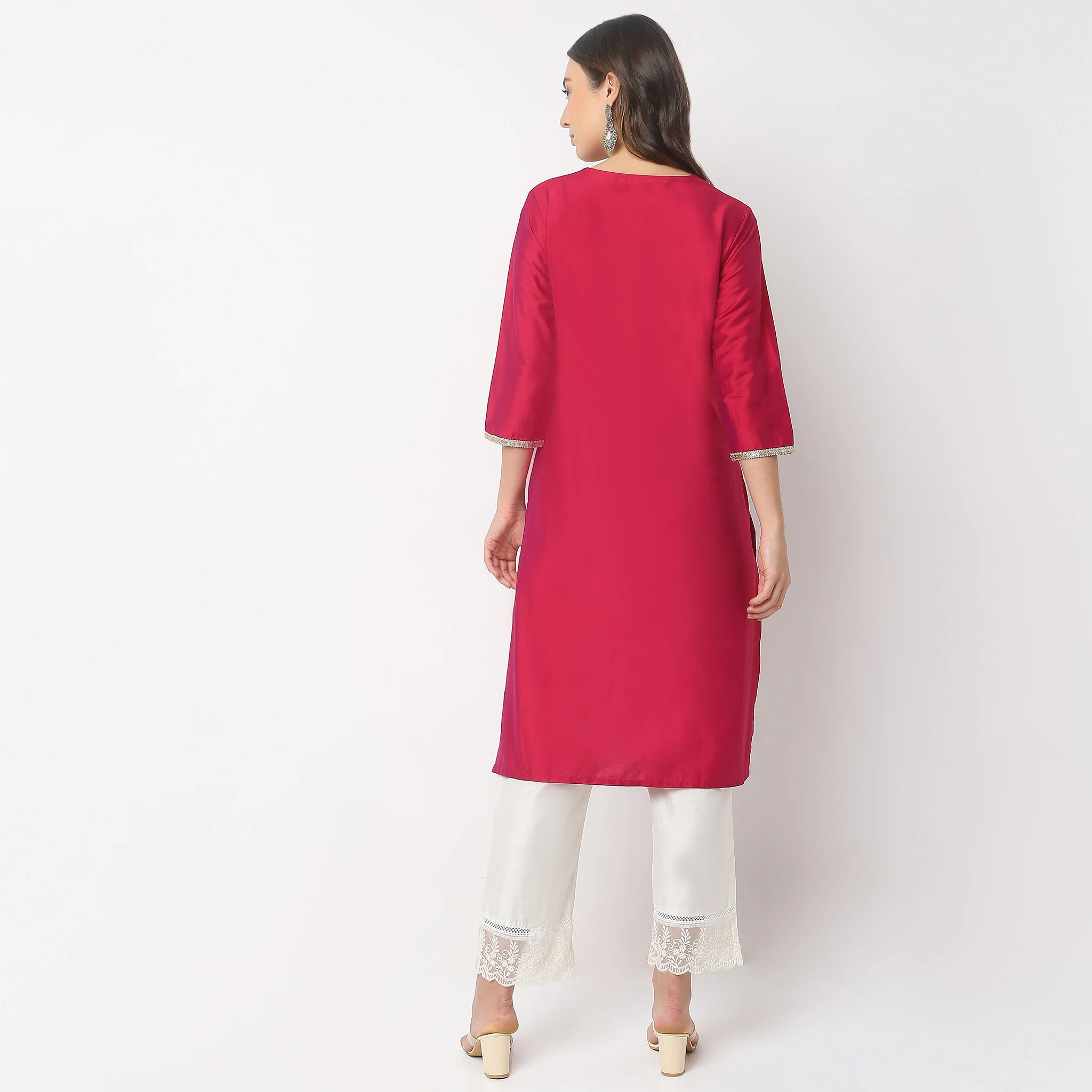 Straight Fit Embroidered Kurta - Image 3
