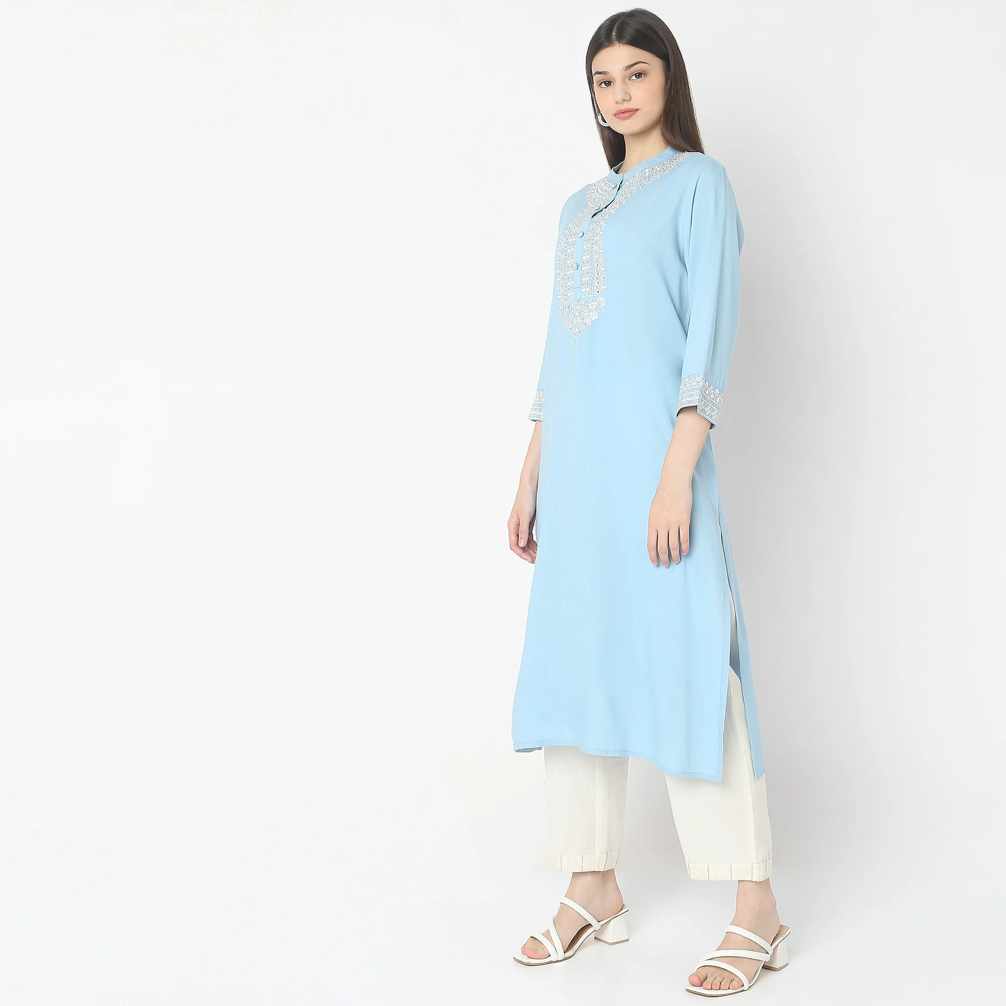 Straight Fit Embroidered Kurta - Image 10