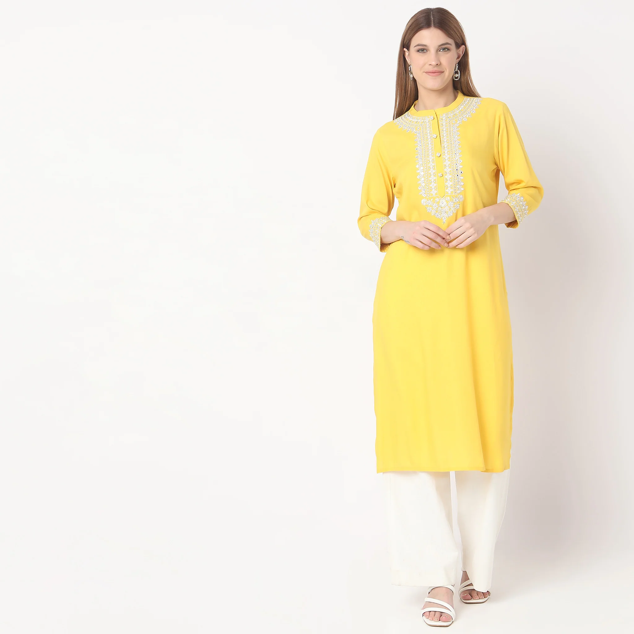Straight Fit Embroidered Kurta - Image 2