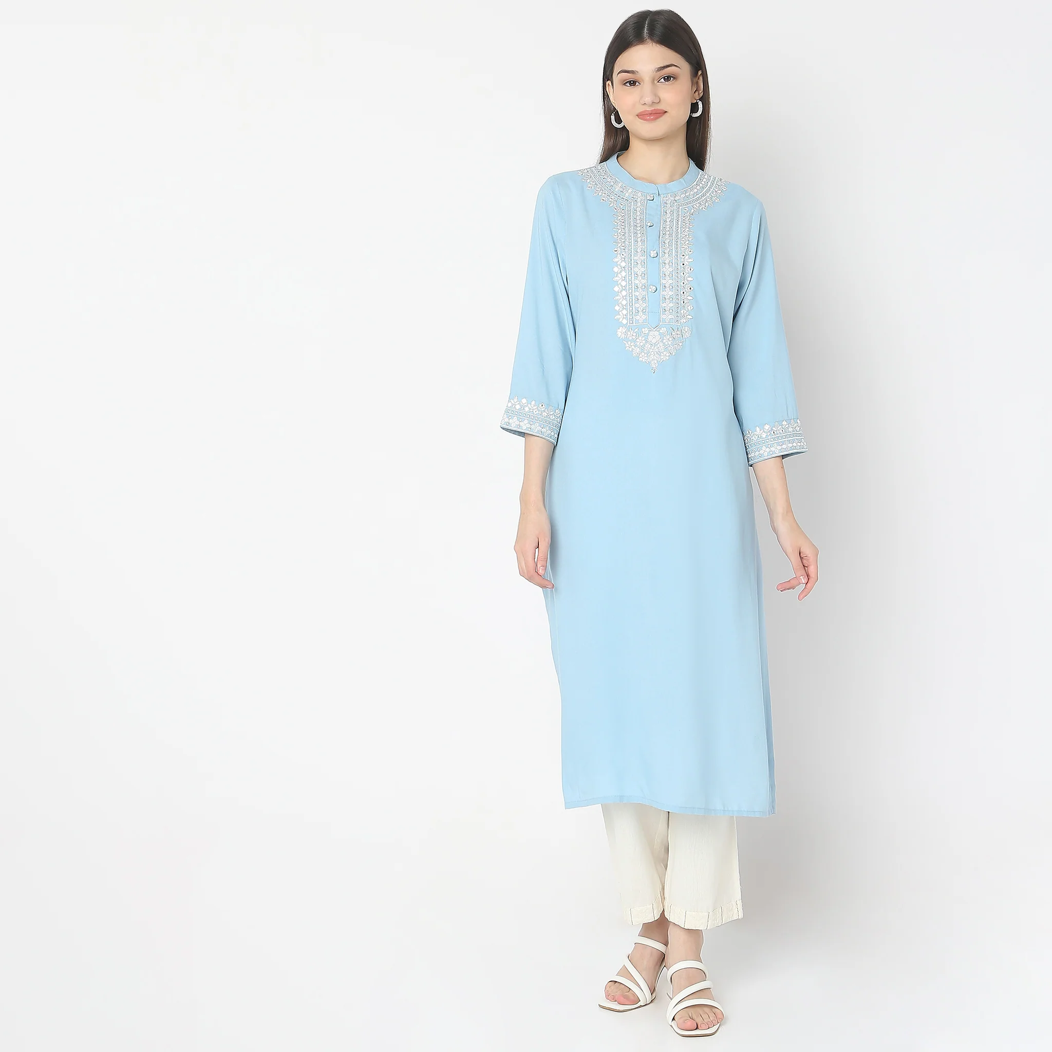 Straight Fit Embroidered Kurta - Image 7