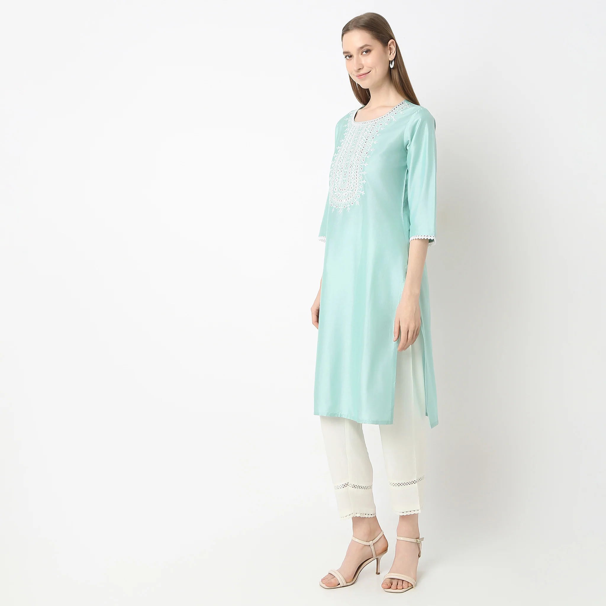 Straight Fit Embroidered Below Knee Kurta - Image 5