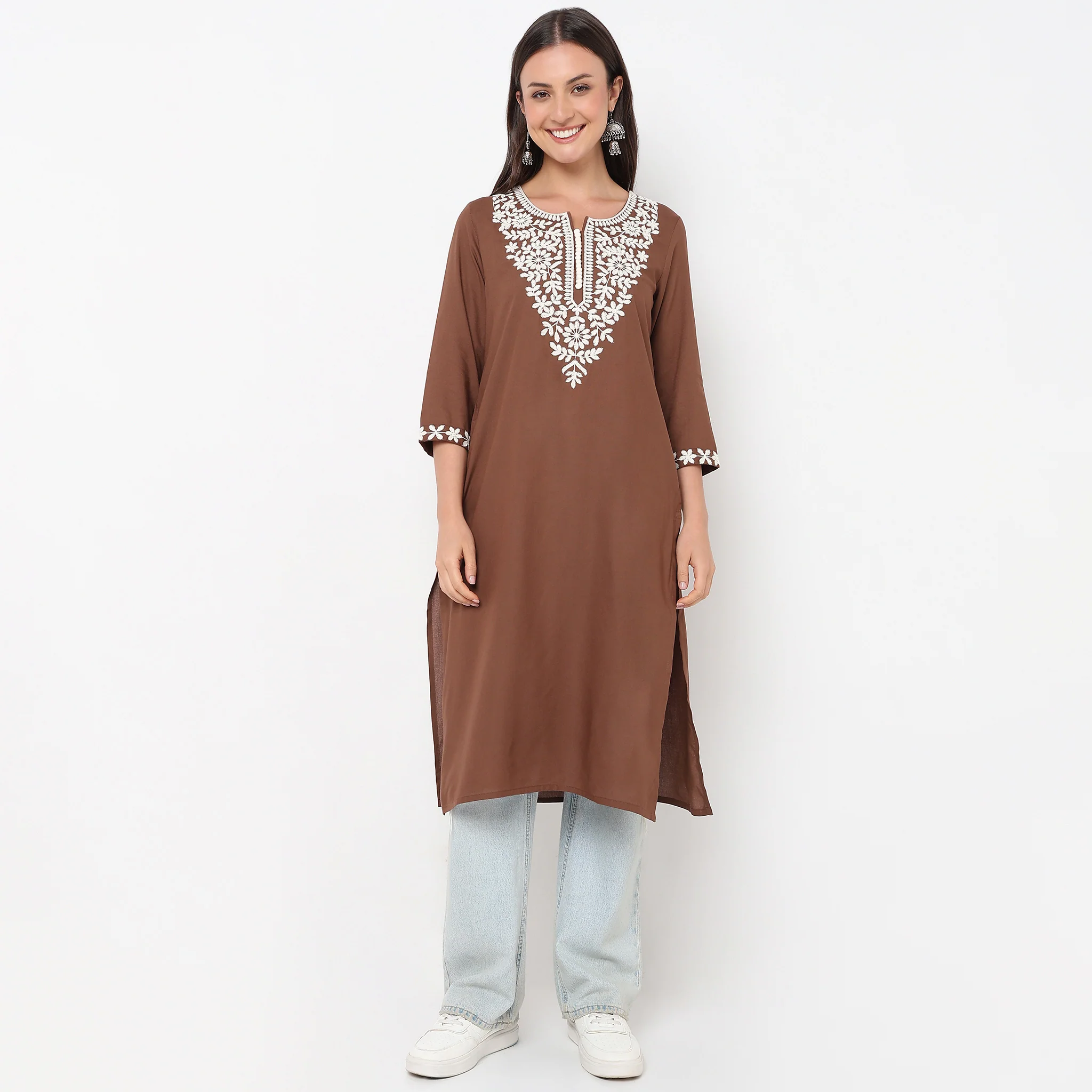 Straight Fit Embroidered Kurta - Image 2