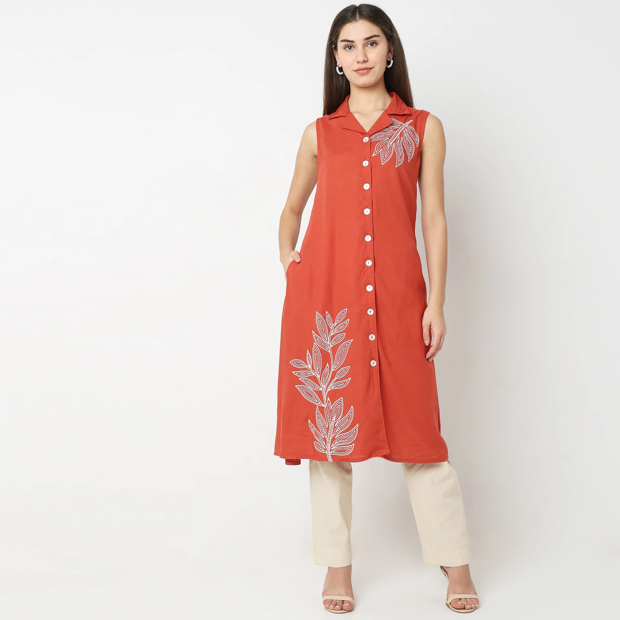 Straight Fit Embroidered Kurta - Image 2
