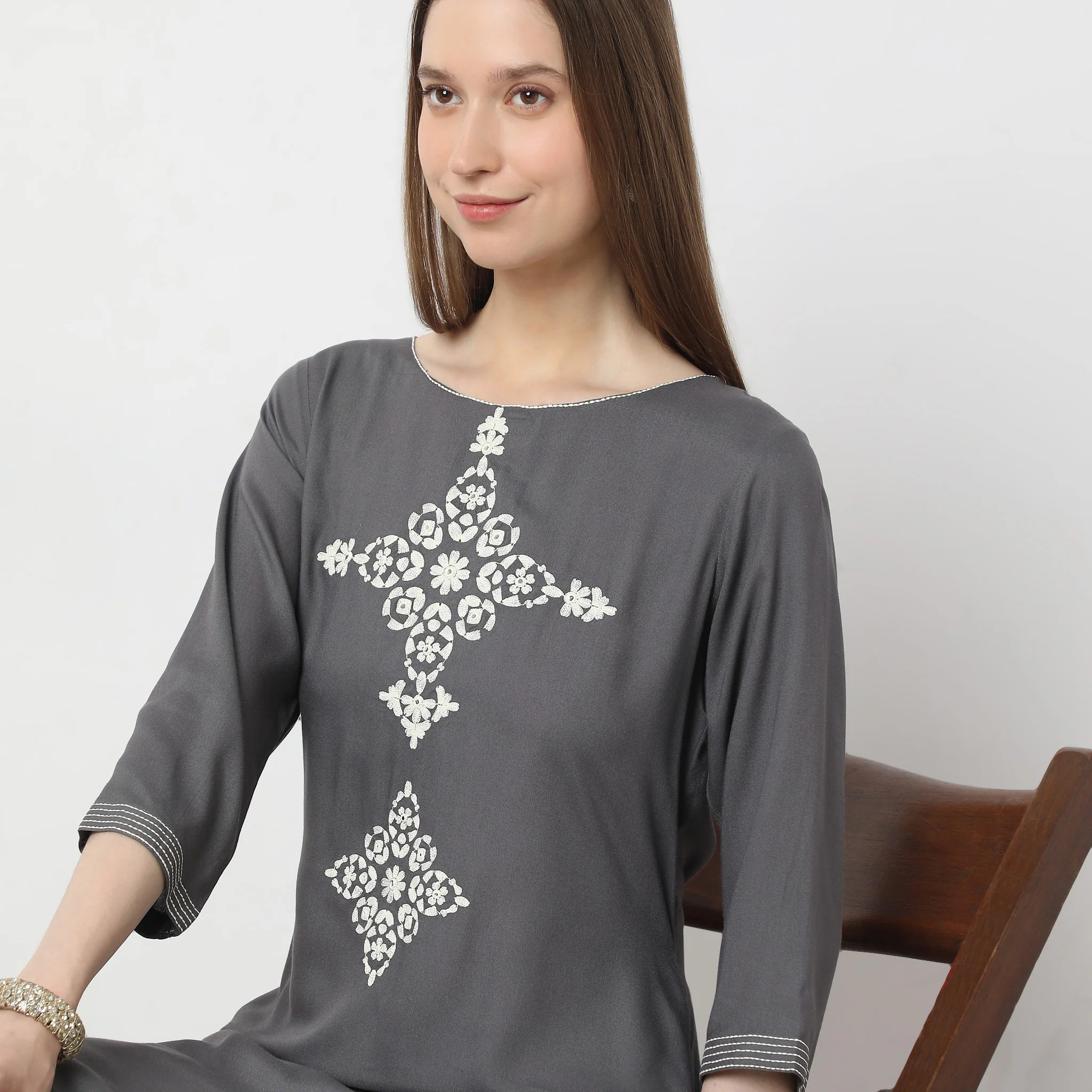 Embroidered Boat Neck Kurta - Image 9