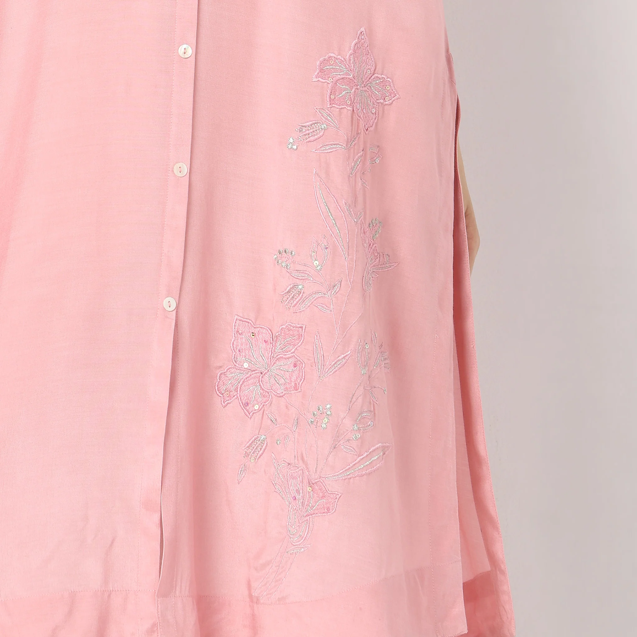 Straight Fit Embroidered Kurta - Image 4
