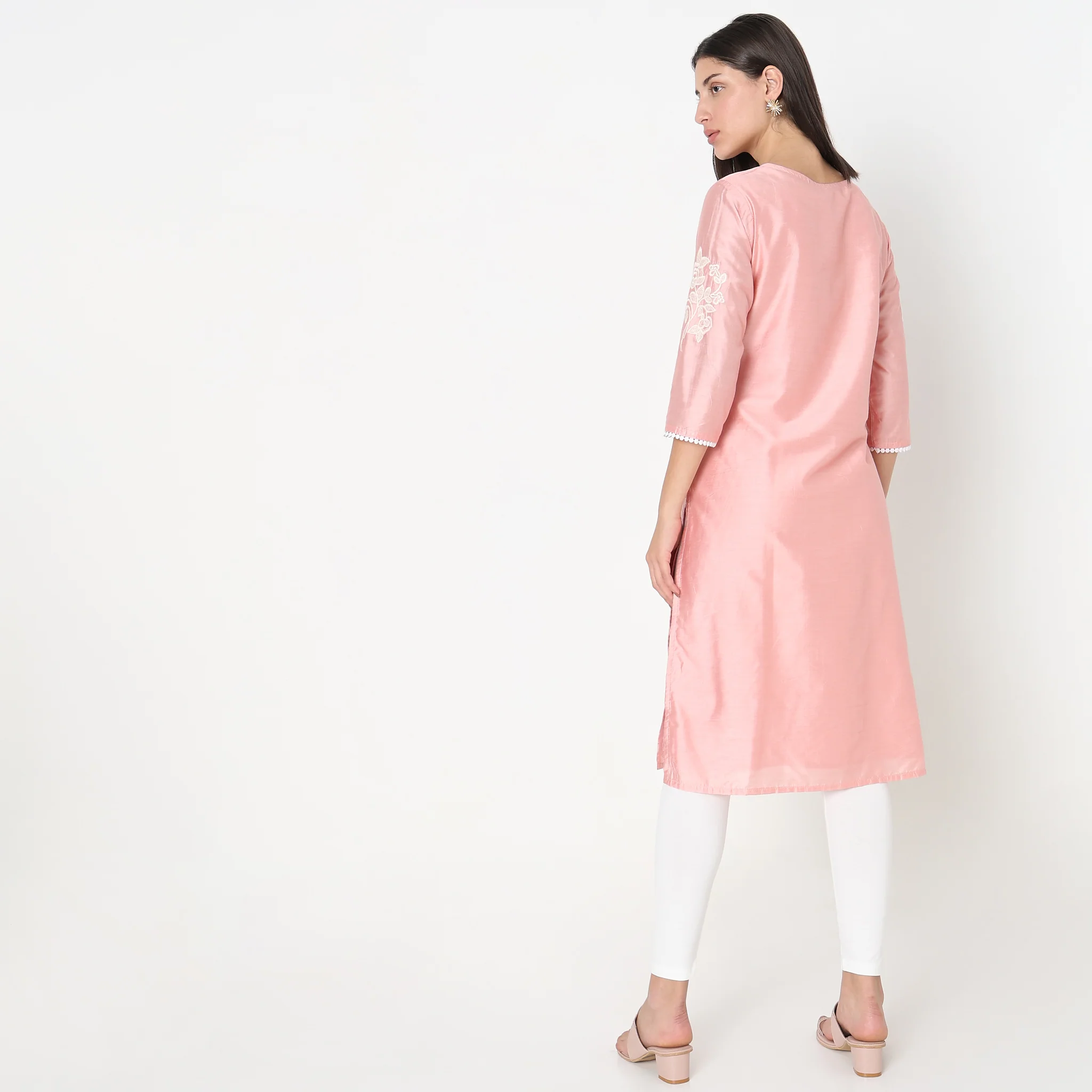 Straight Fit Embroidered Kurta - Image 3