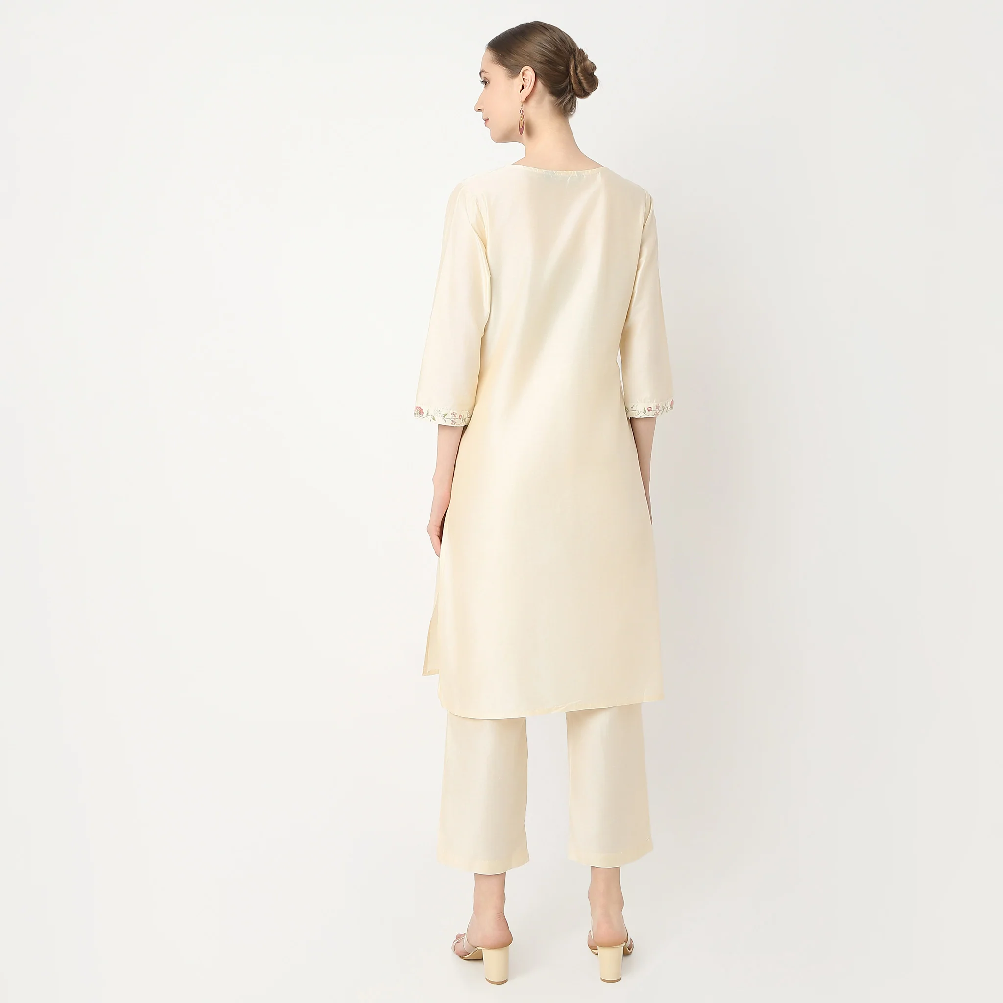 Straight Fit Embroidered Kurta With Pant Set - Image 3