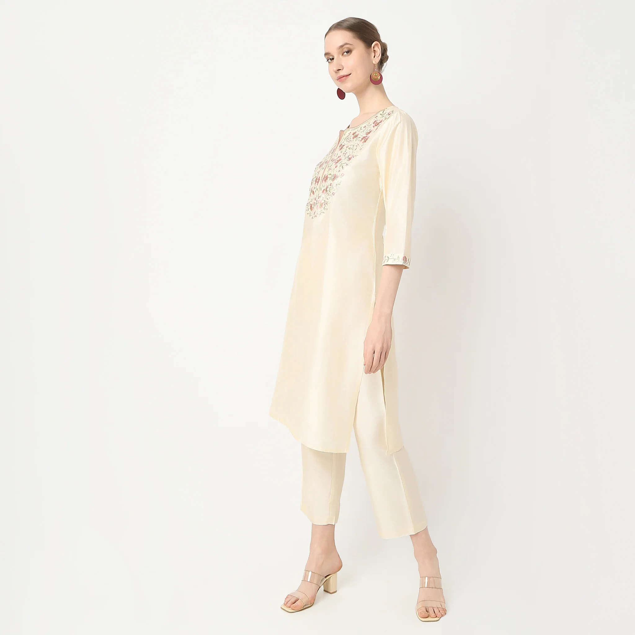 Straight Fit Embroidered Kurta With Pant Set - Image 5