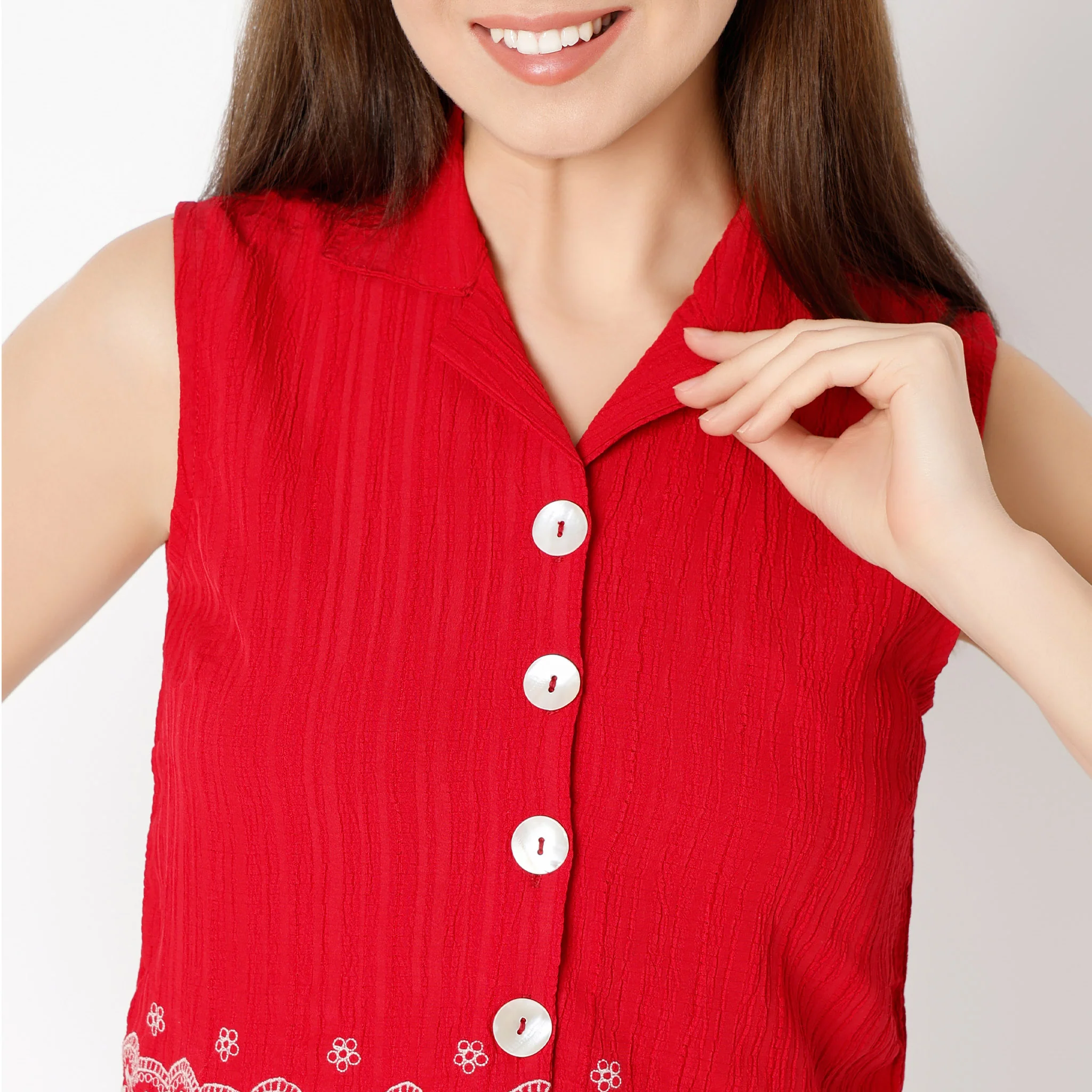 Embroidered Sleeveless Crop Top - Image 4