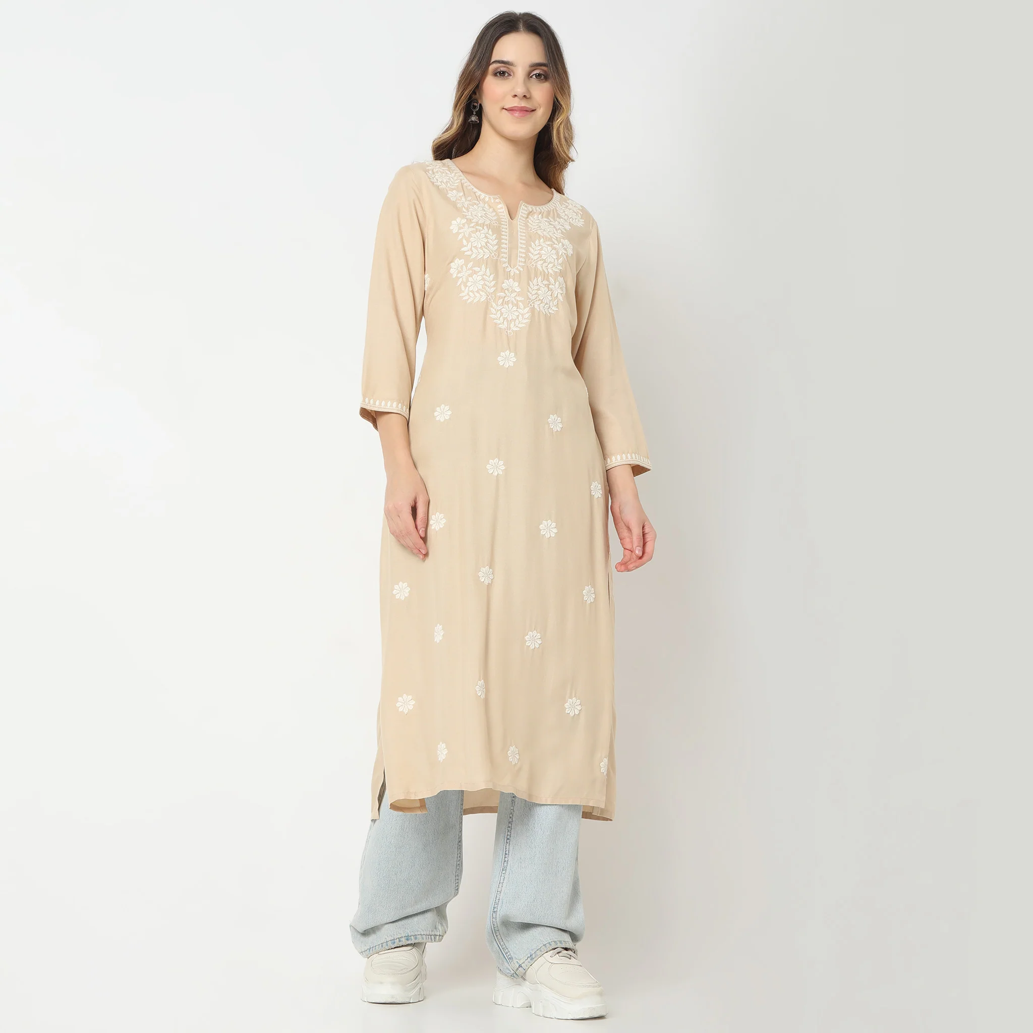 Calf Length Three-Fourth Sleeve Straight Fit Embroidered Kurta - Image 2