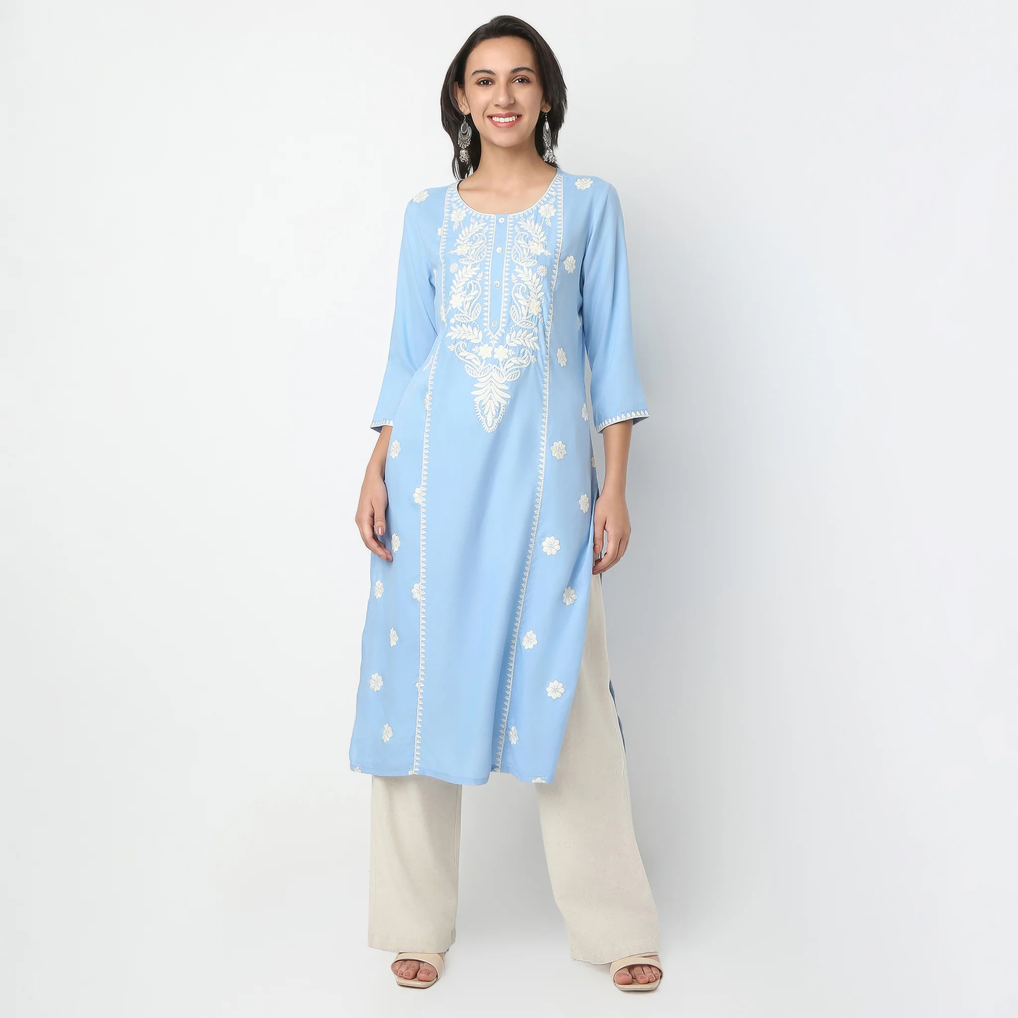 Round Neck Below Knee Three-Fourth Sleeve Straight Fit Embroidered Kurta - Image 2