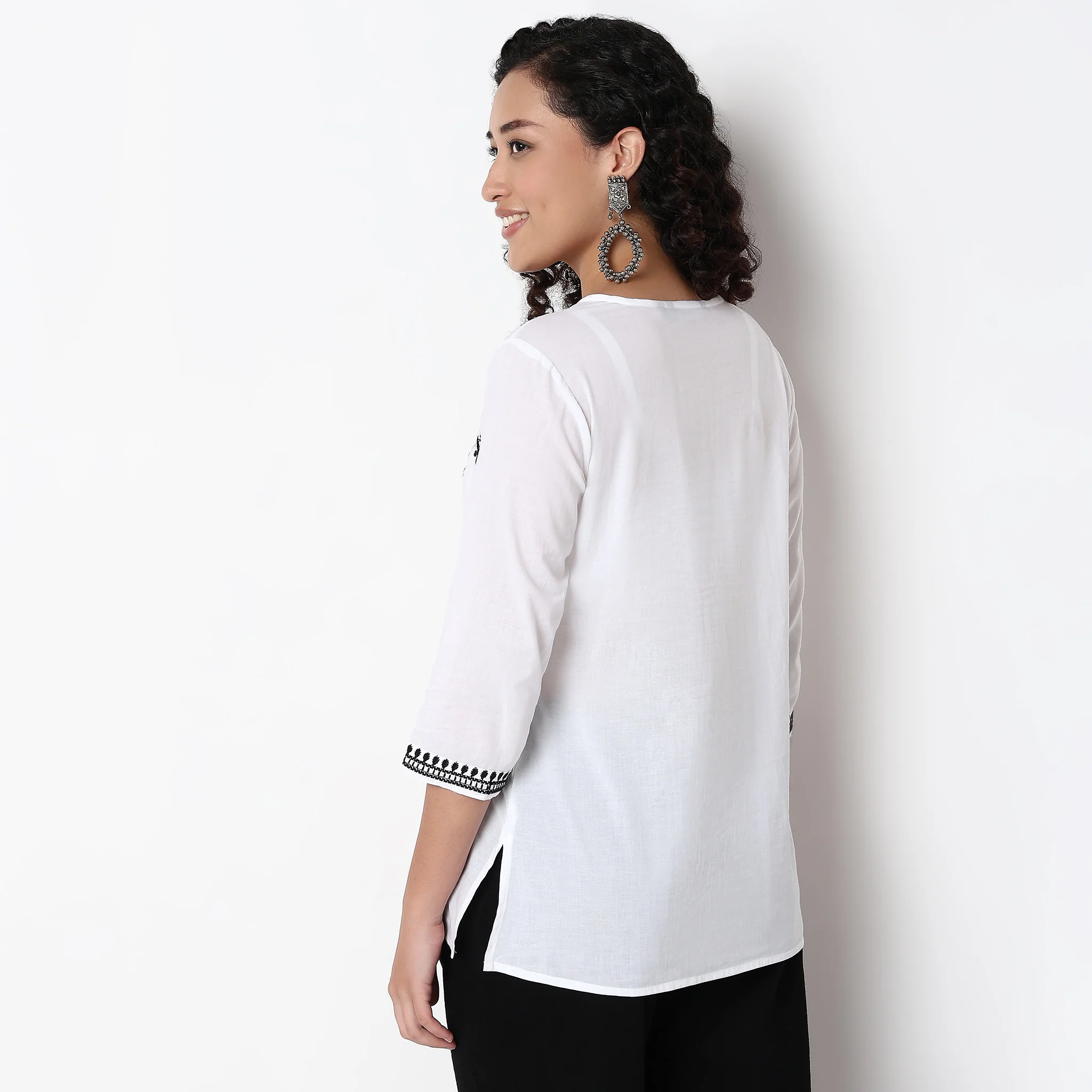 Straight Fit Embroidered Short Kurta - Image 3