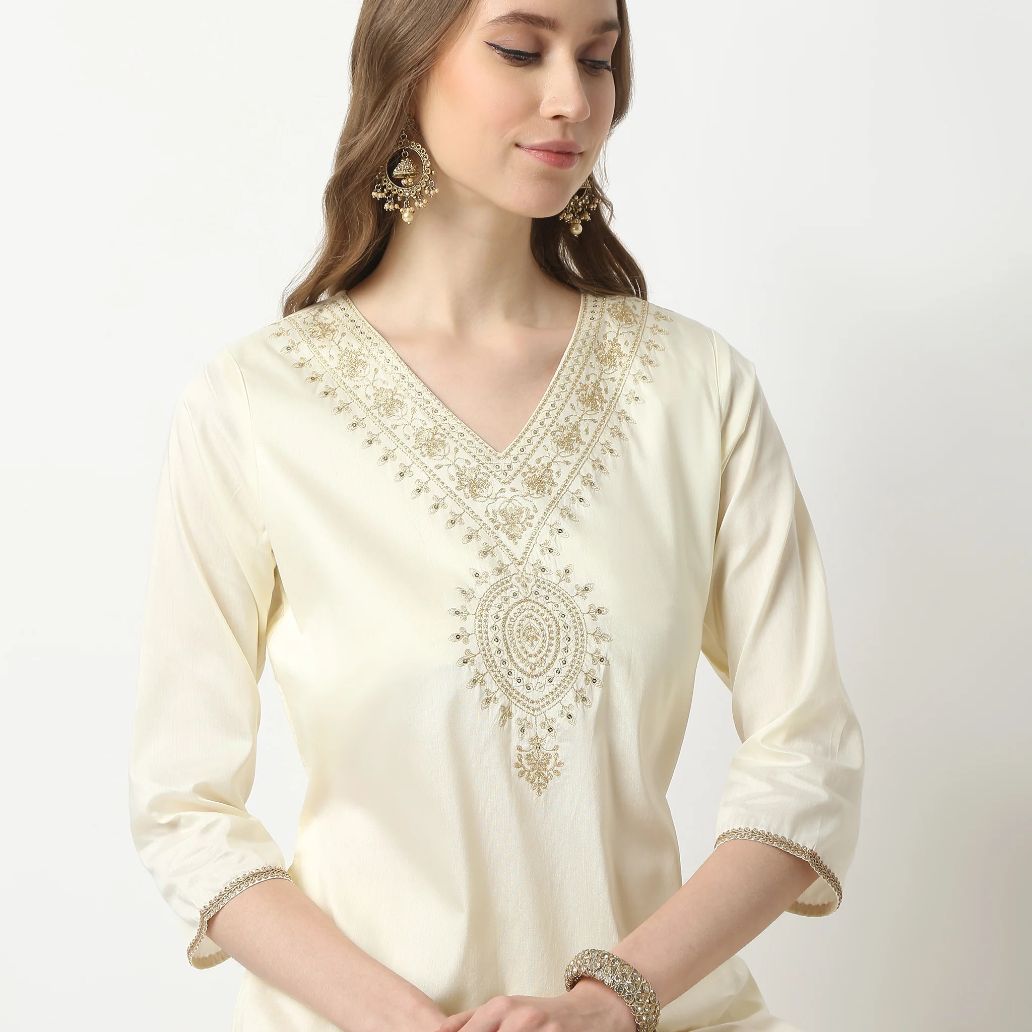Straight Fit Embroidered V-Neck Below Knee Kurta - Image 5