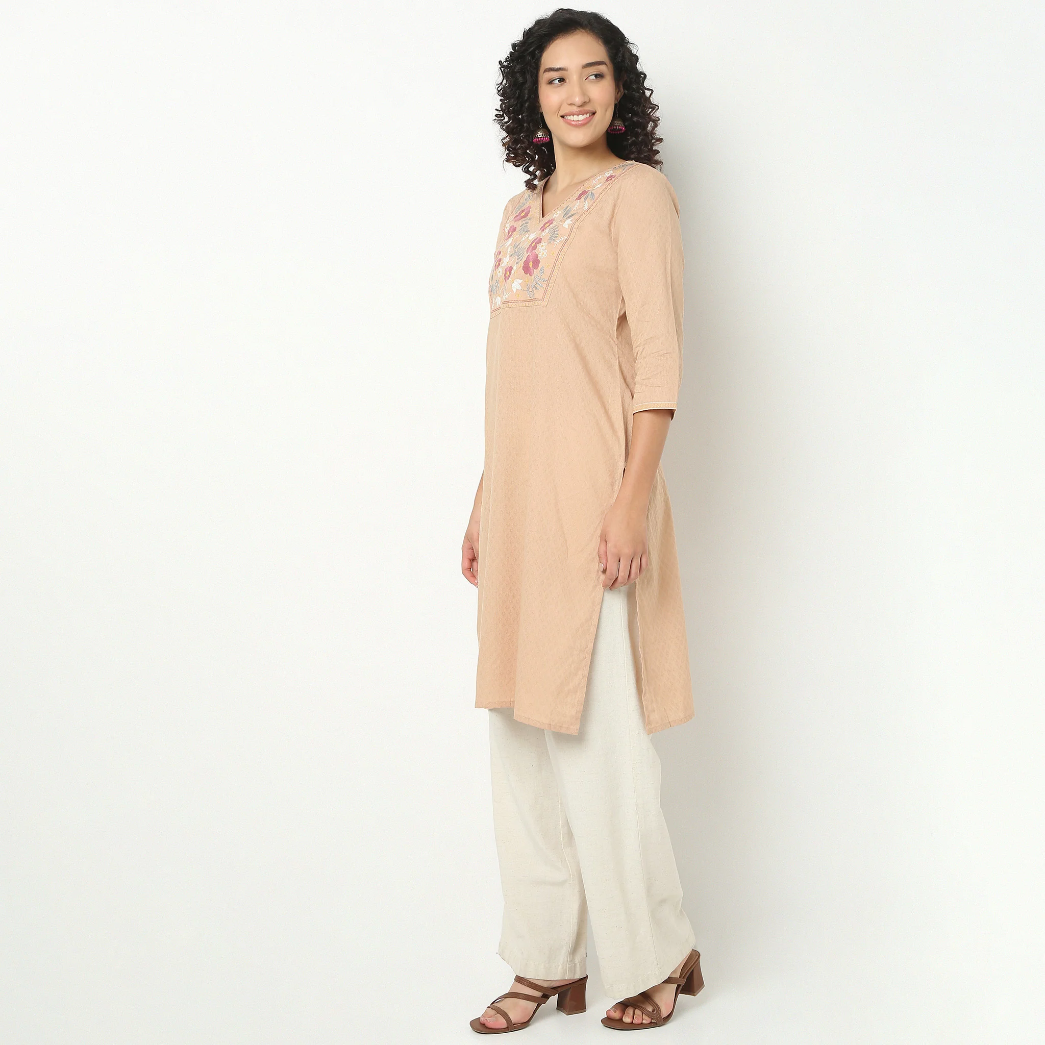 Straight Fit Embroidered Yoke Kurta - Image 4