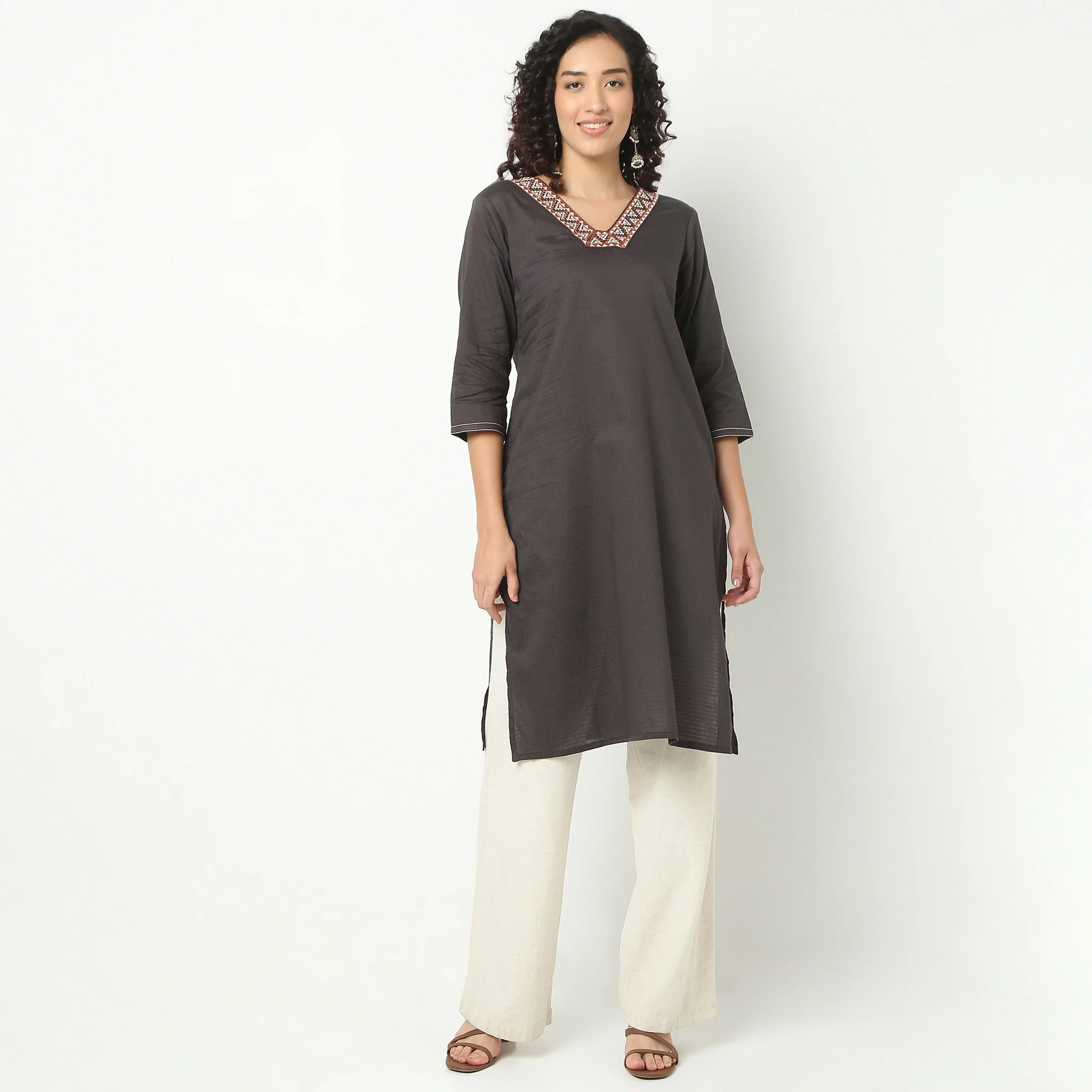 Straight Fit Embroidered Yoke Kurta - Image 2