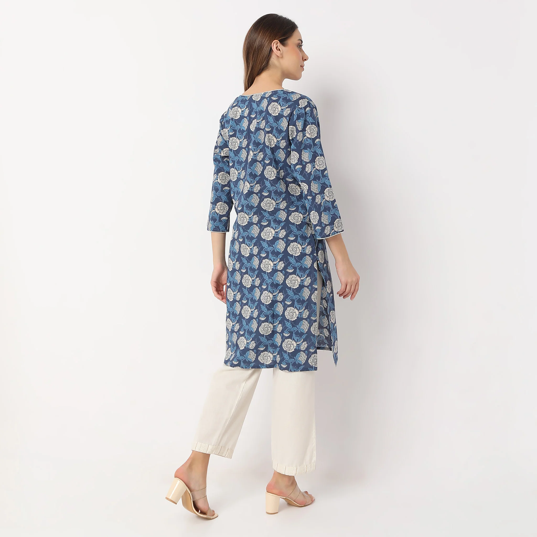 Floral Band Neck Kurta - Image 3