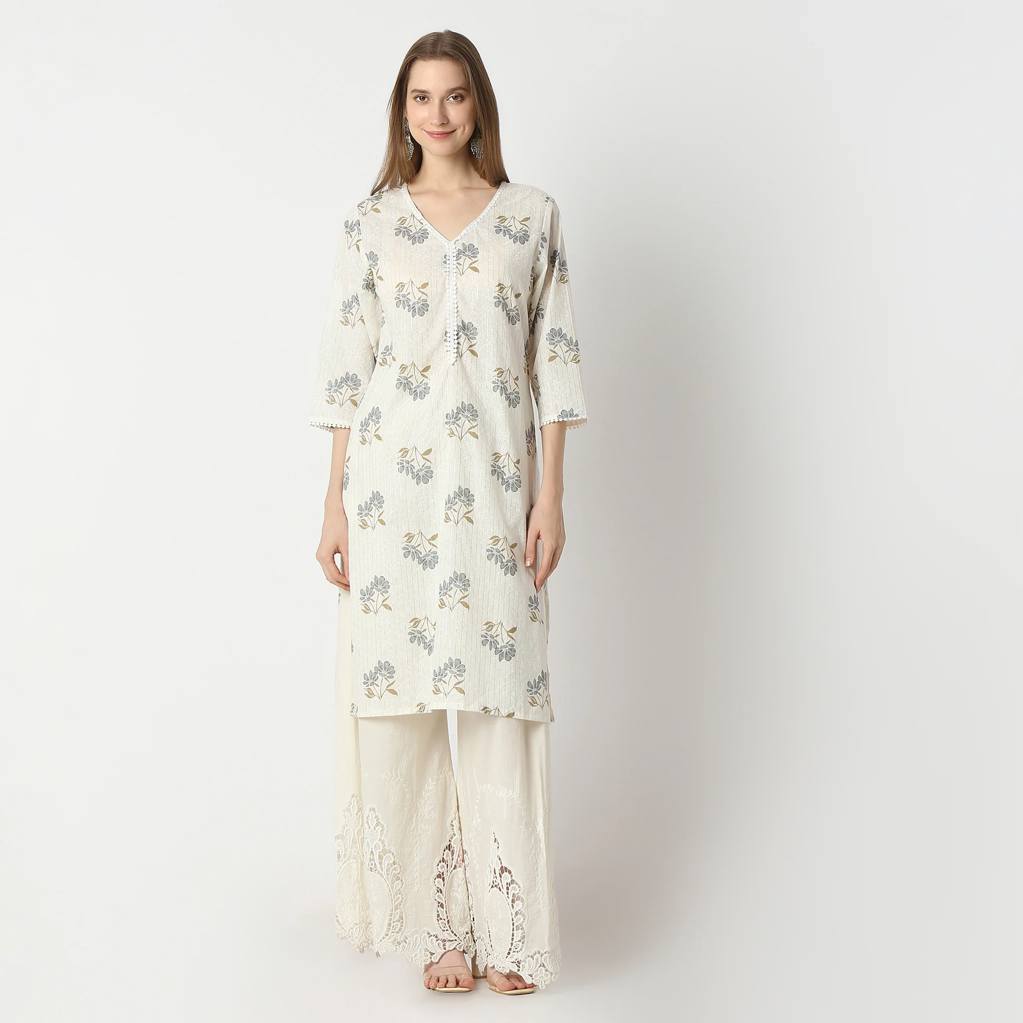 Floral V-Neck Kurta - Image 2