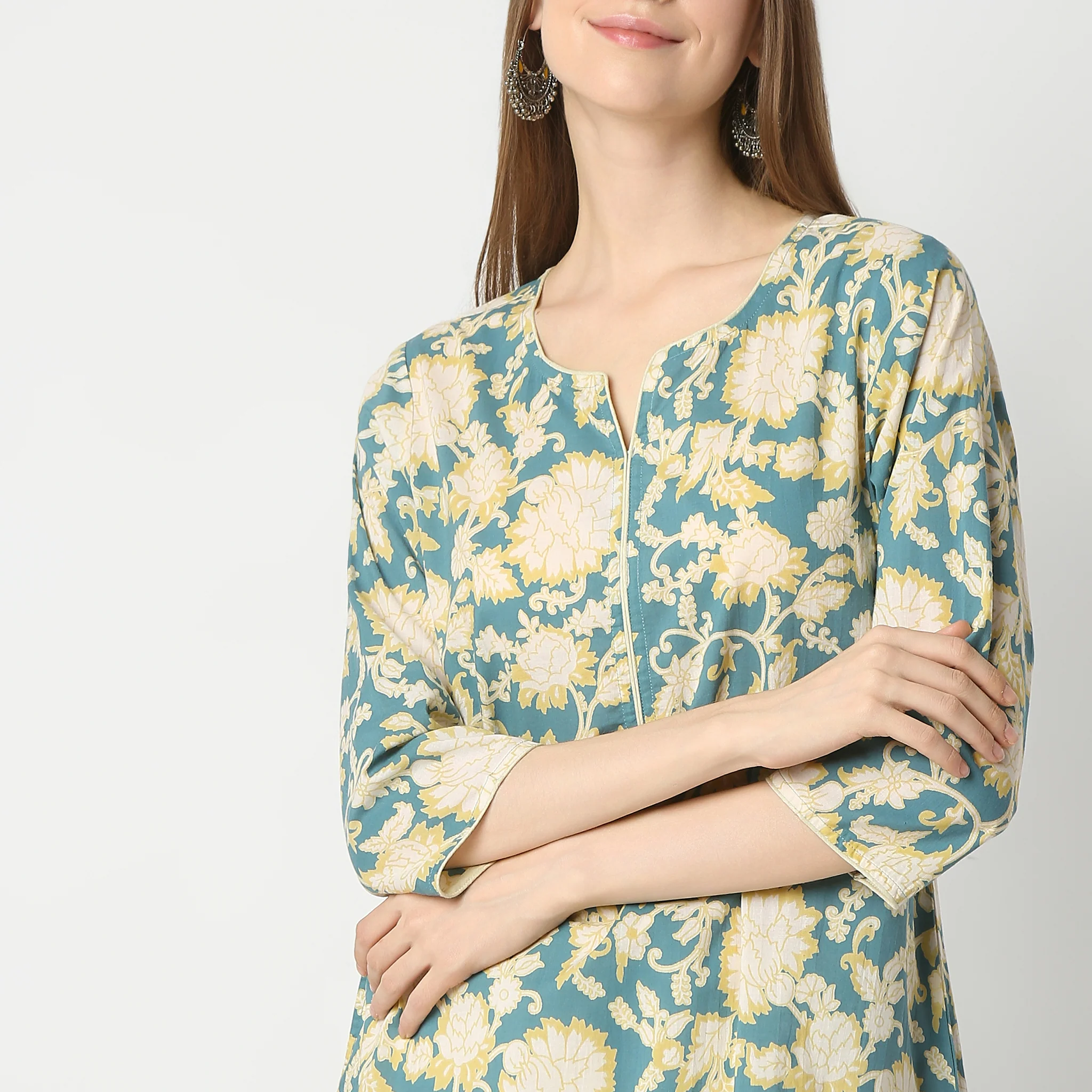 Floral Straight Kurta - Image 4