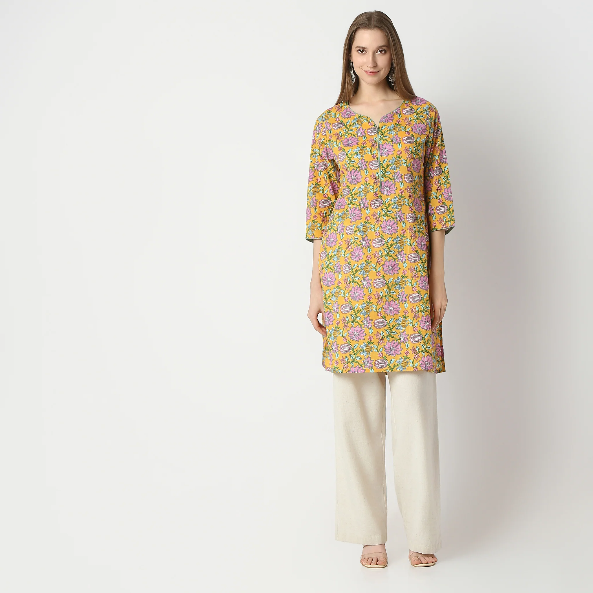 Floral Straight Kurta - Image 2