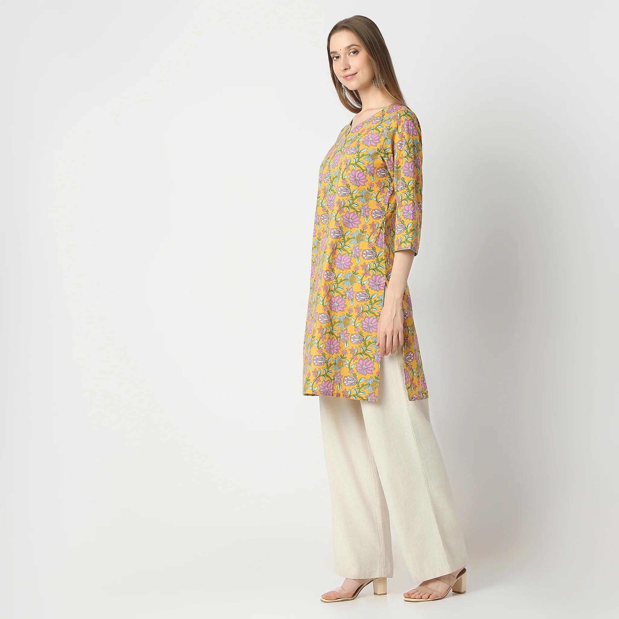 Floral Straight Kurta - Image 5